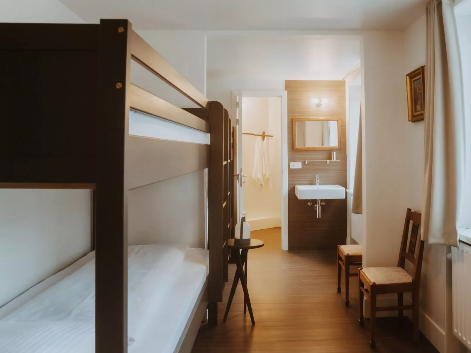 Historical and spacious-Dedans