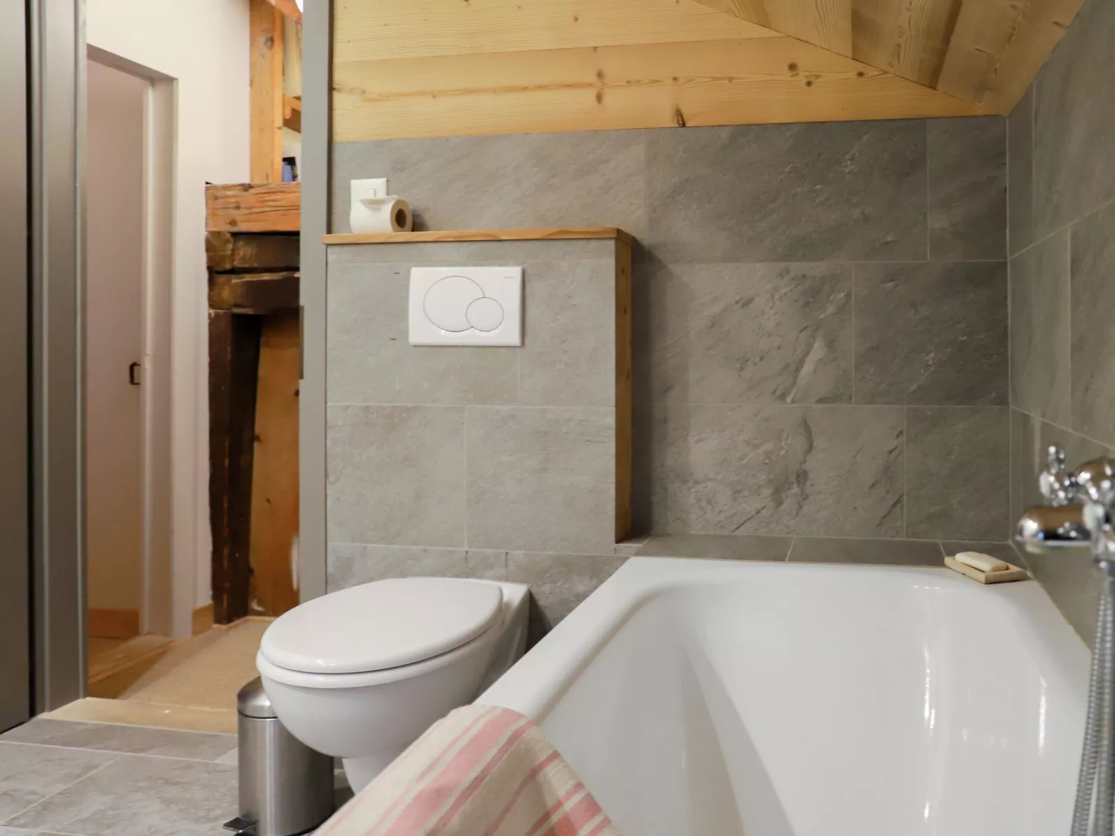 Chalet Pierre Fleur-Inside