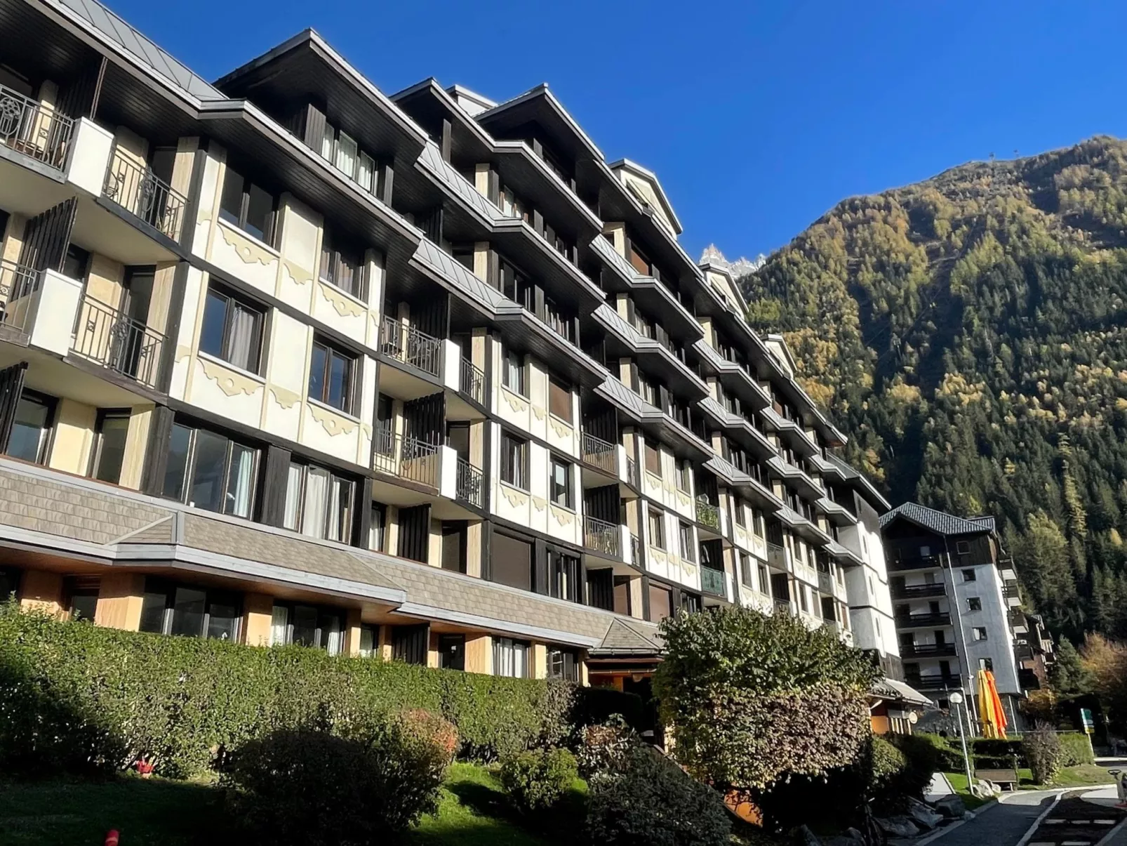 Le Chamois Blanc-Dehors