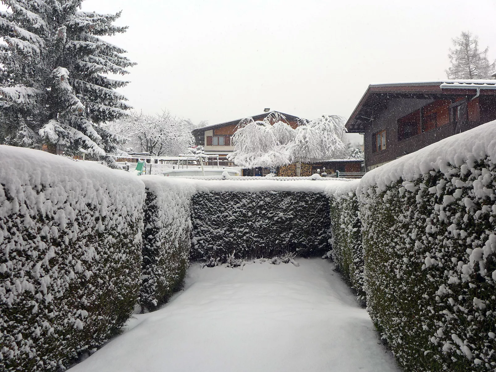 Les Chamois-Outside