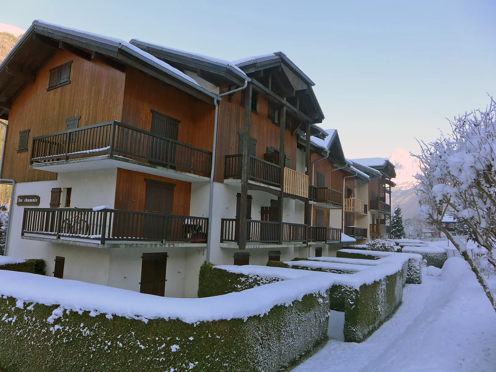 Les Chamois-Outside