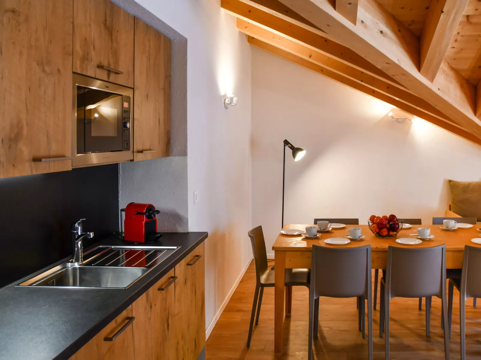 T-Resort La Tzoumaz 4p8-Drinnen