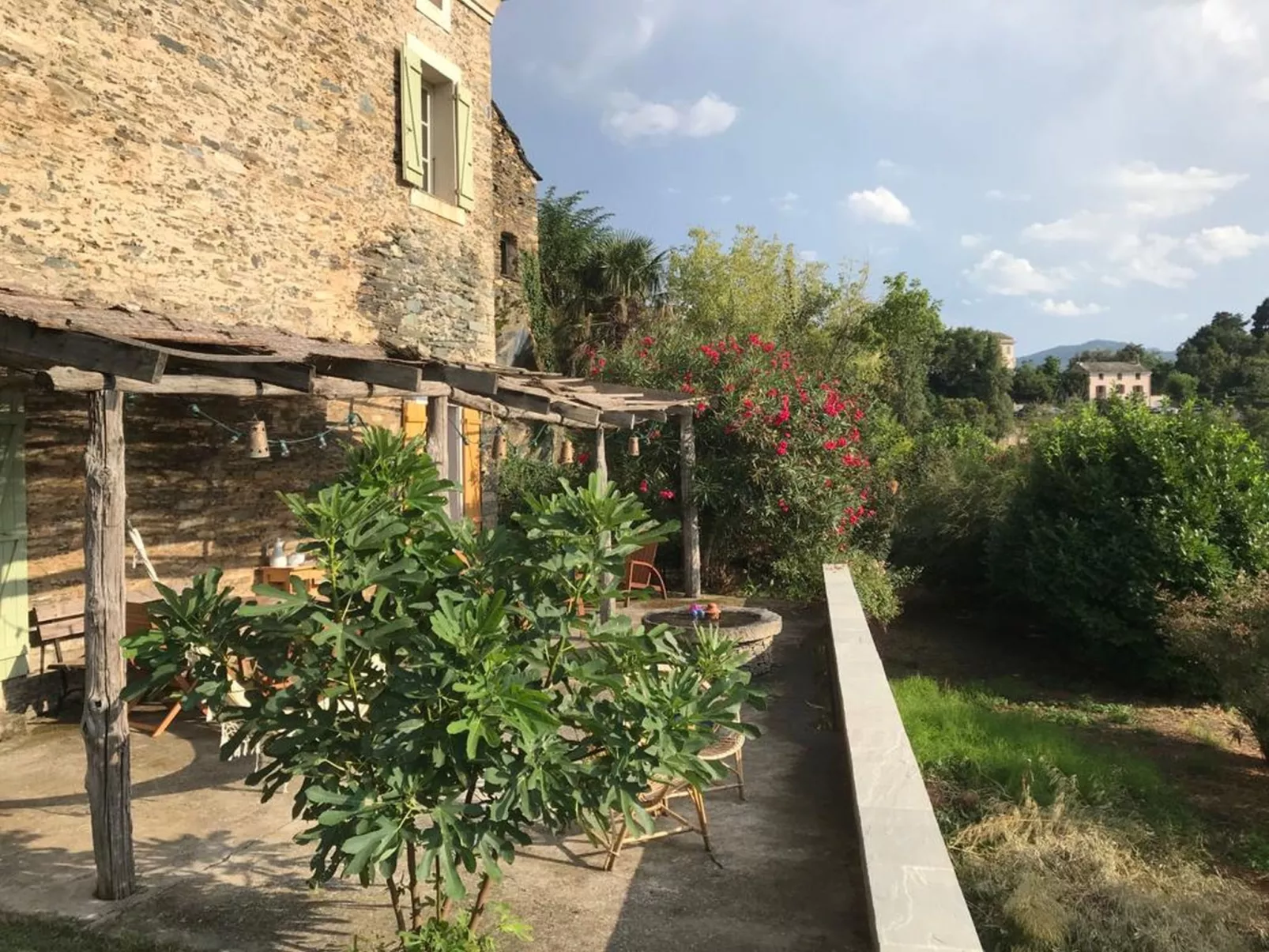 Maison Penta-Outside
