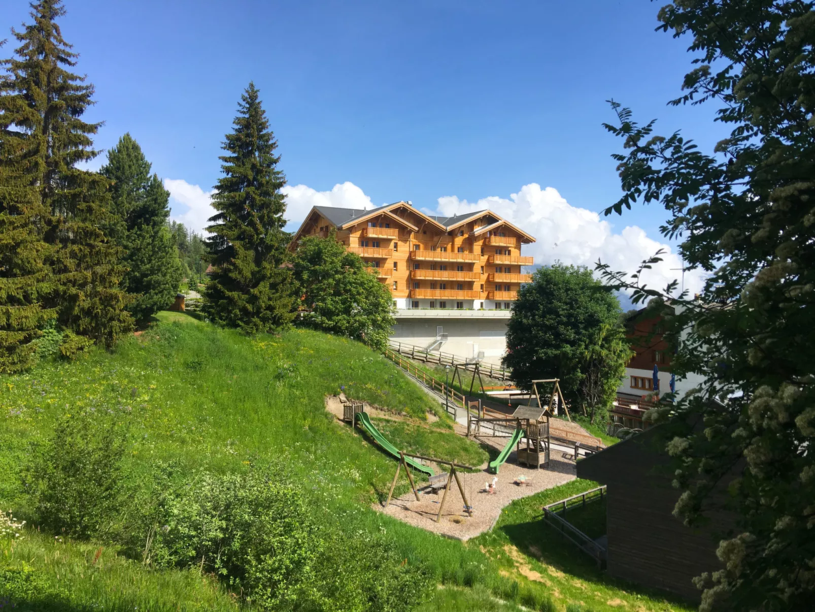 T-Resort La Tzoumaz 2p4 vue vallée-Draußen
