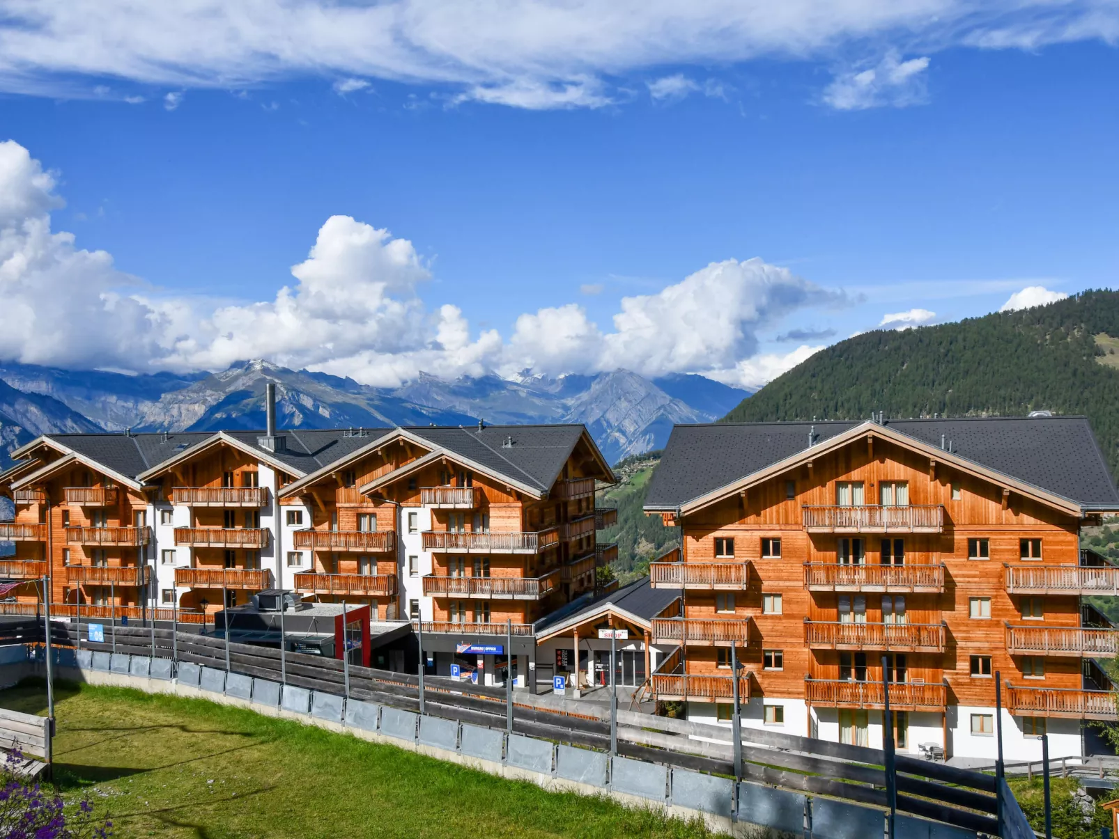 T-Resort La Tzoumaz 3p6 vue vallée-Draußen