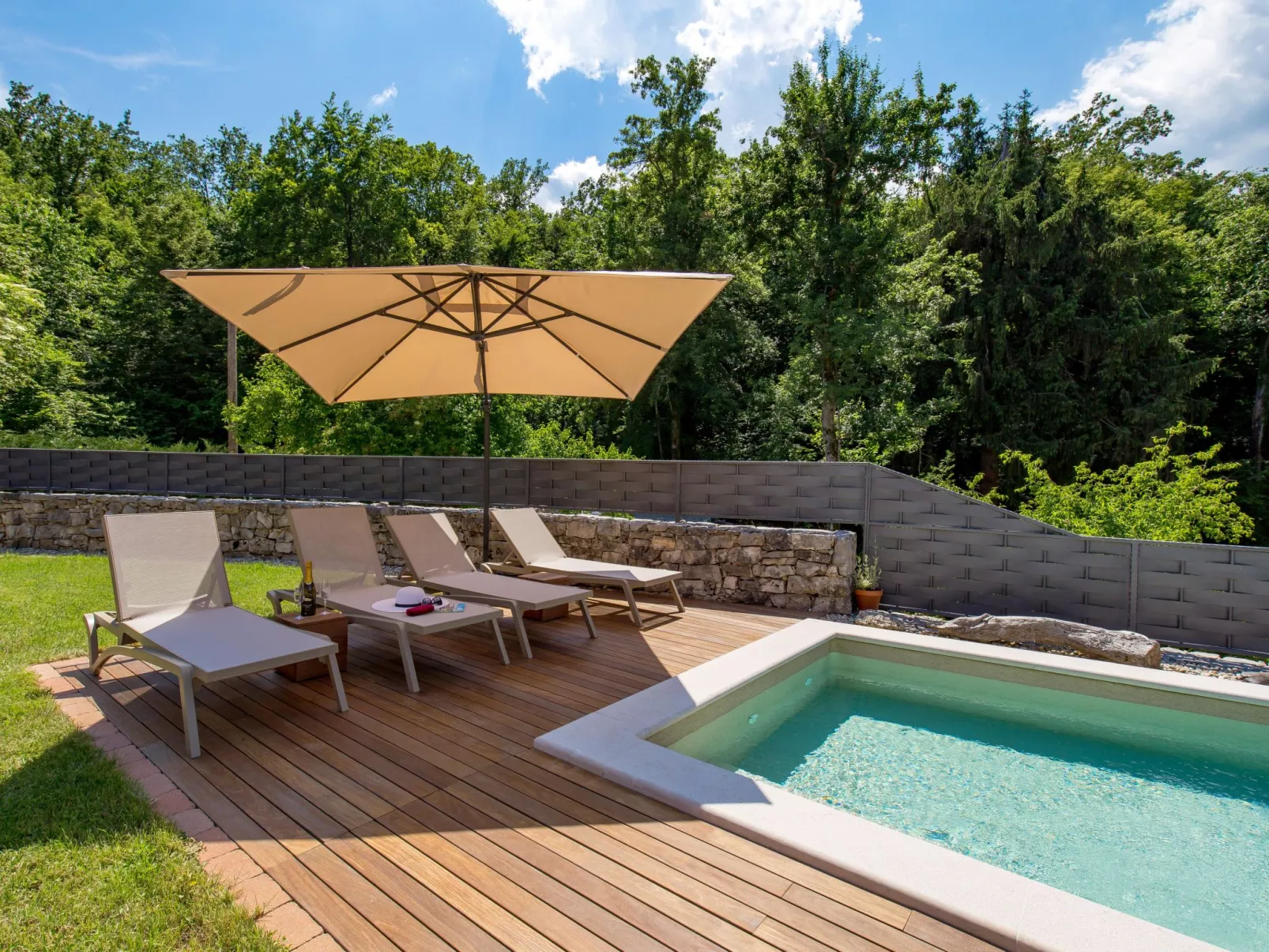 Villa Antonio-Outside