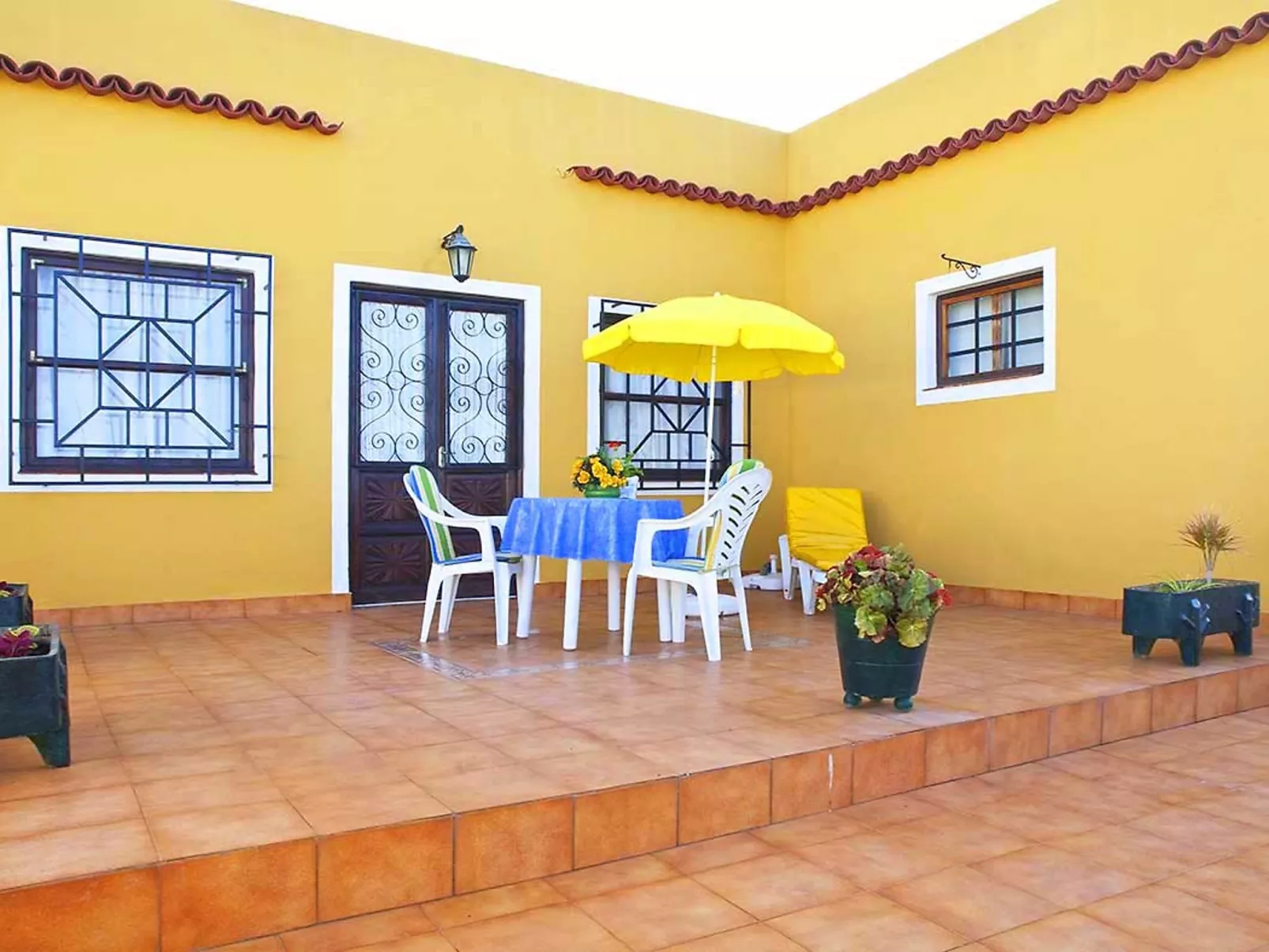 Barreto-Outside