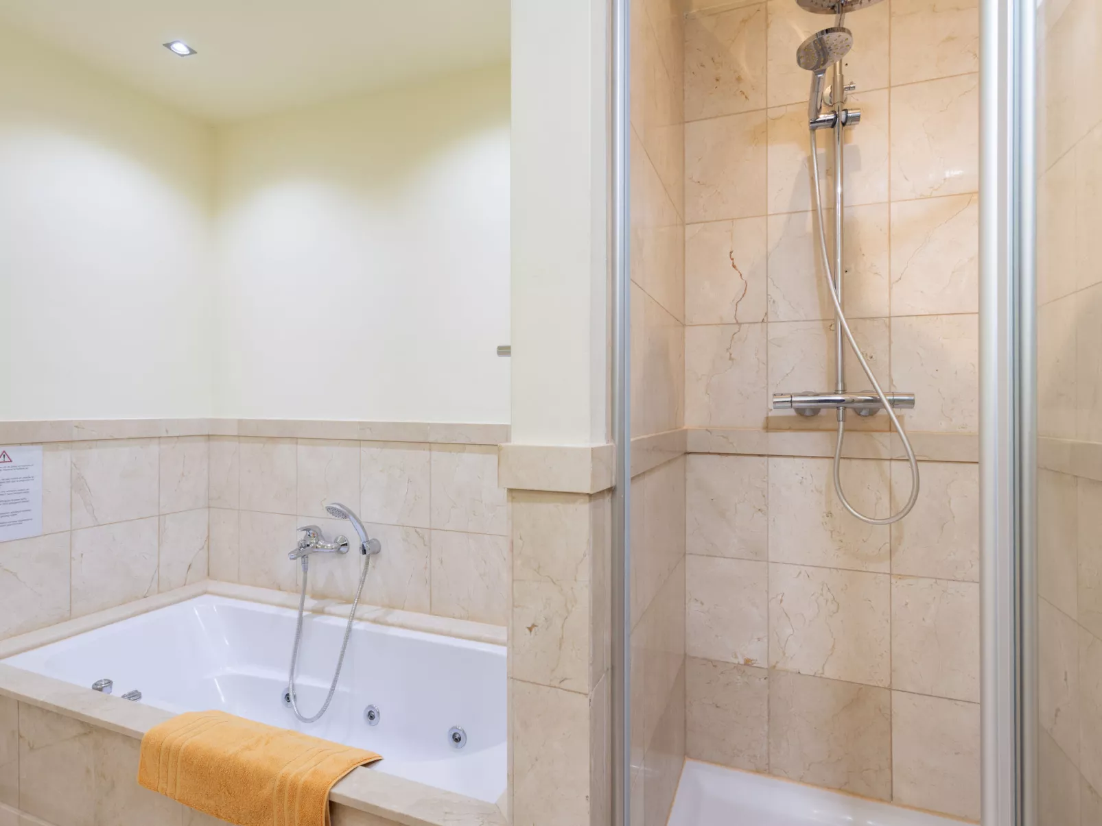 Duplex Bencomo-Inside