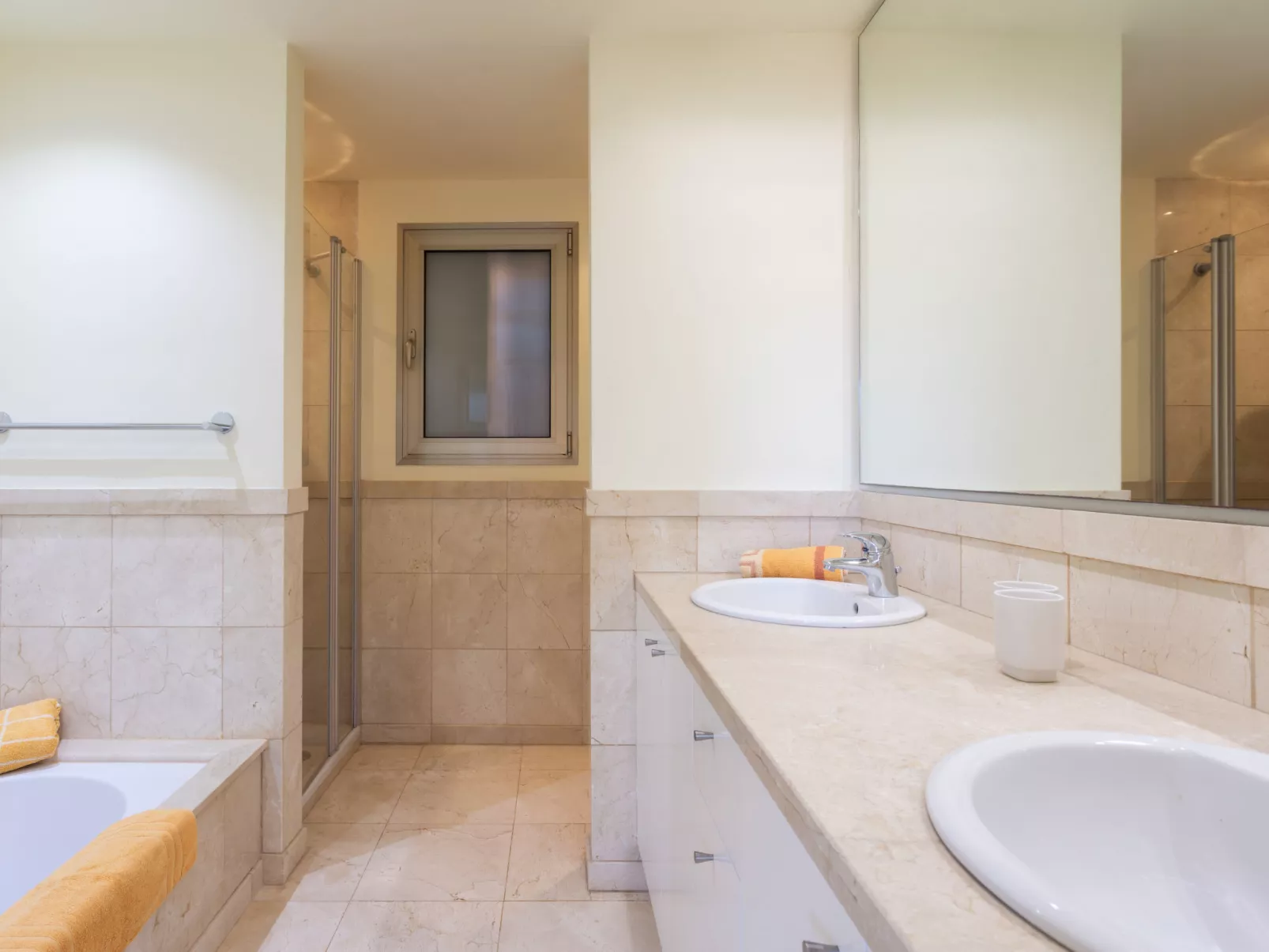 Duplex Bencomo-Inside