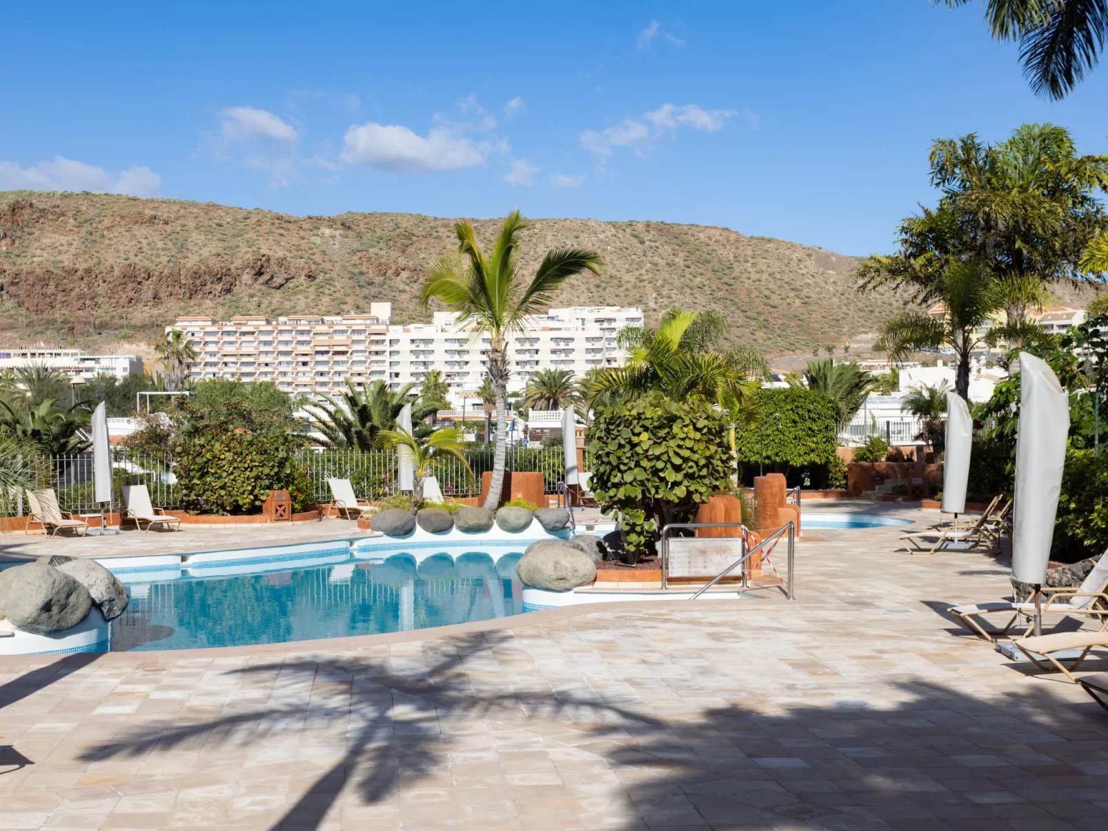 Duplex Bencomo-Outside