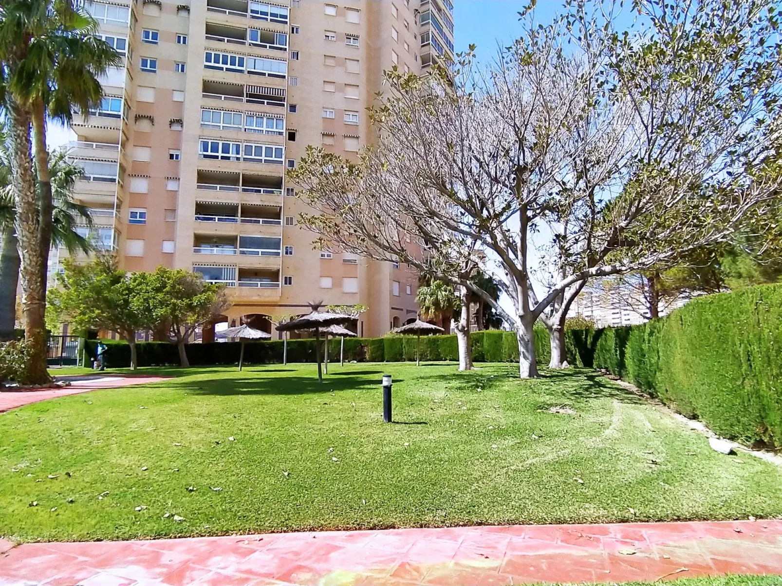 Bitacoras-Outside