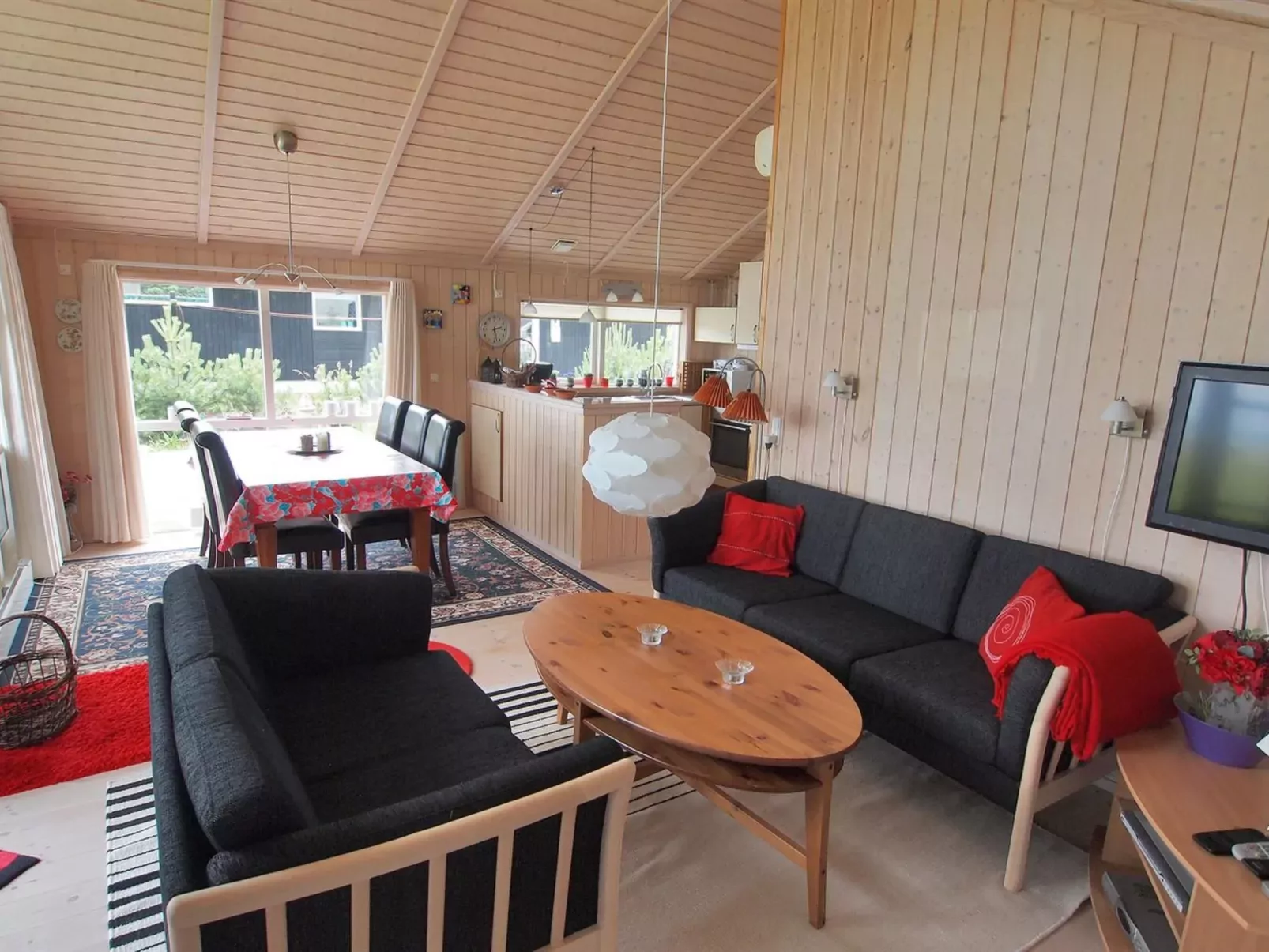 "Hane" - 150m from the sea-Inside