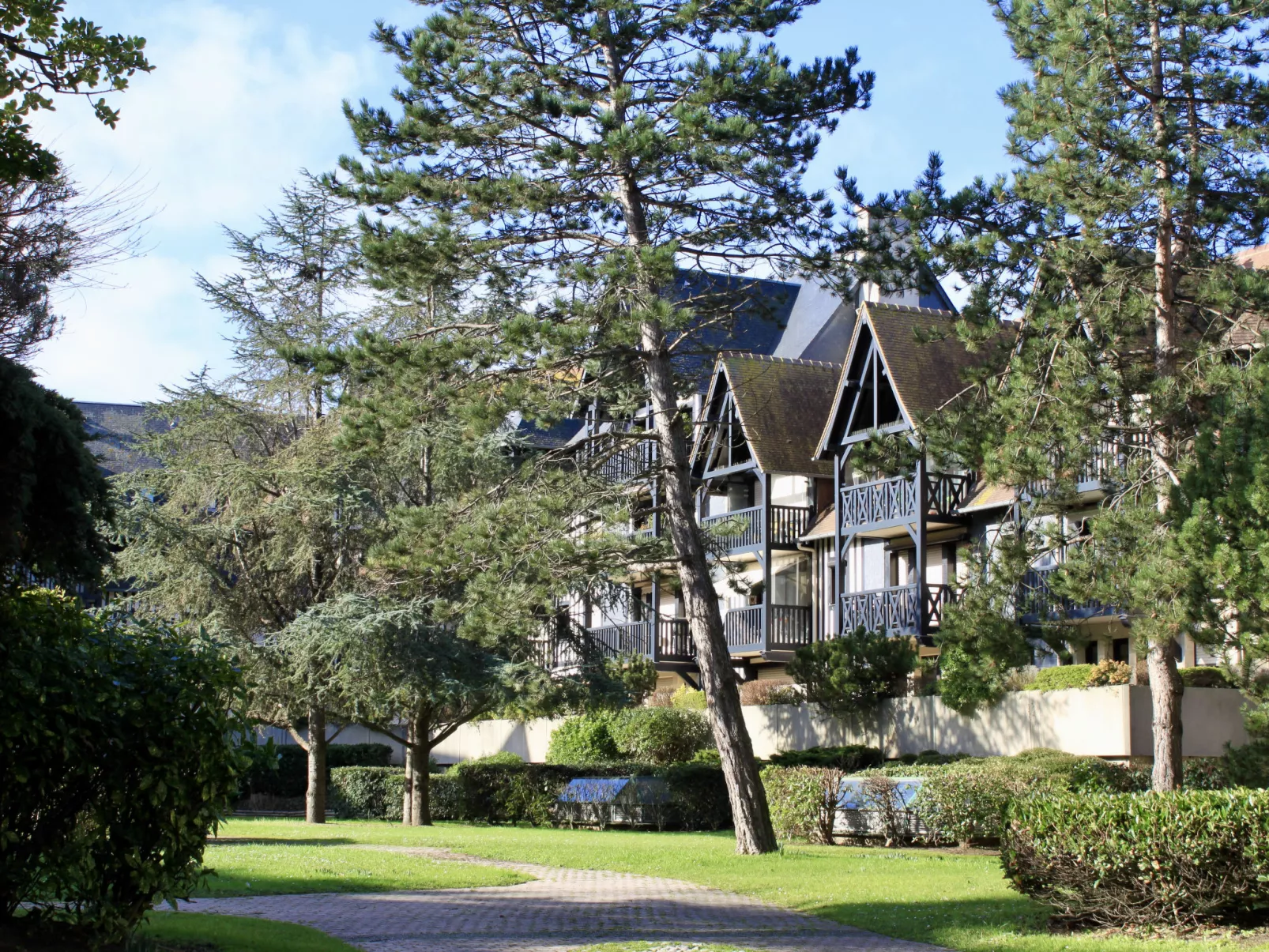 Les Jardins du Yacht Club-Dehors