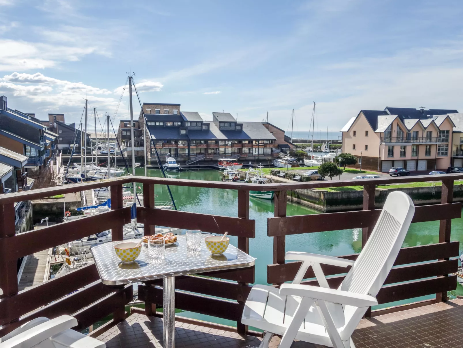 Les Marinas-Dehors