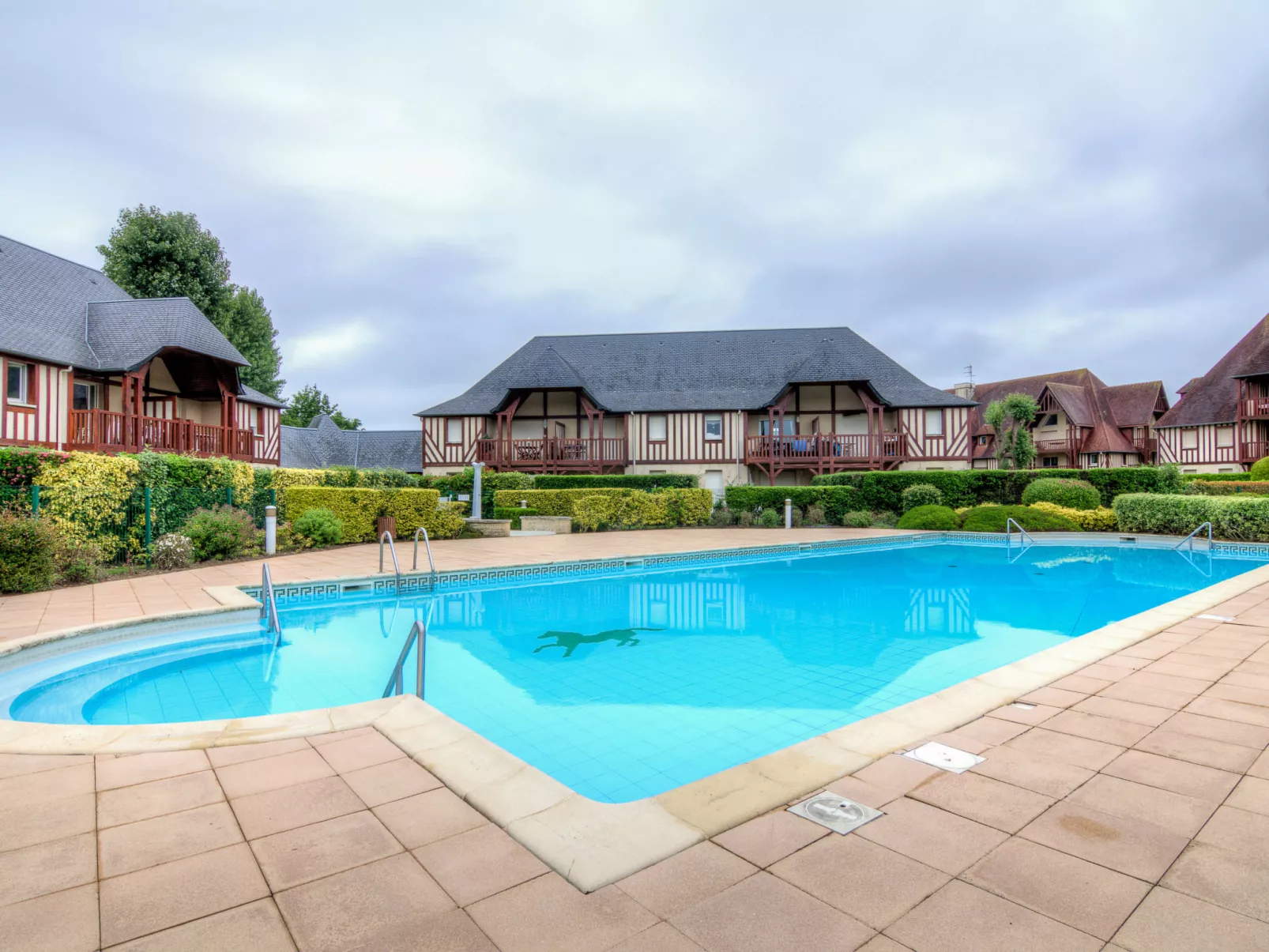 Domaine de Clairefontaine-Outside