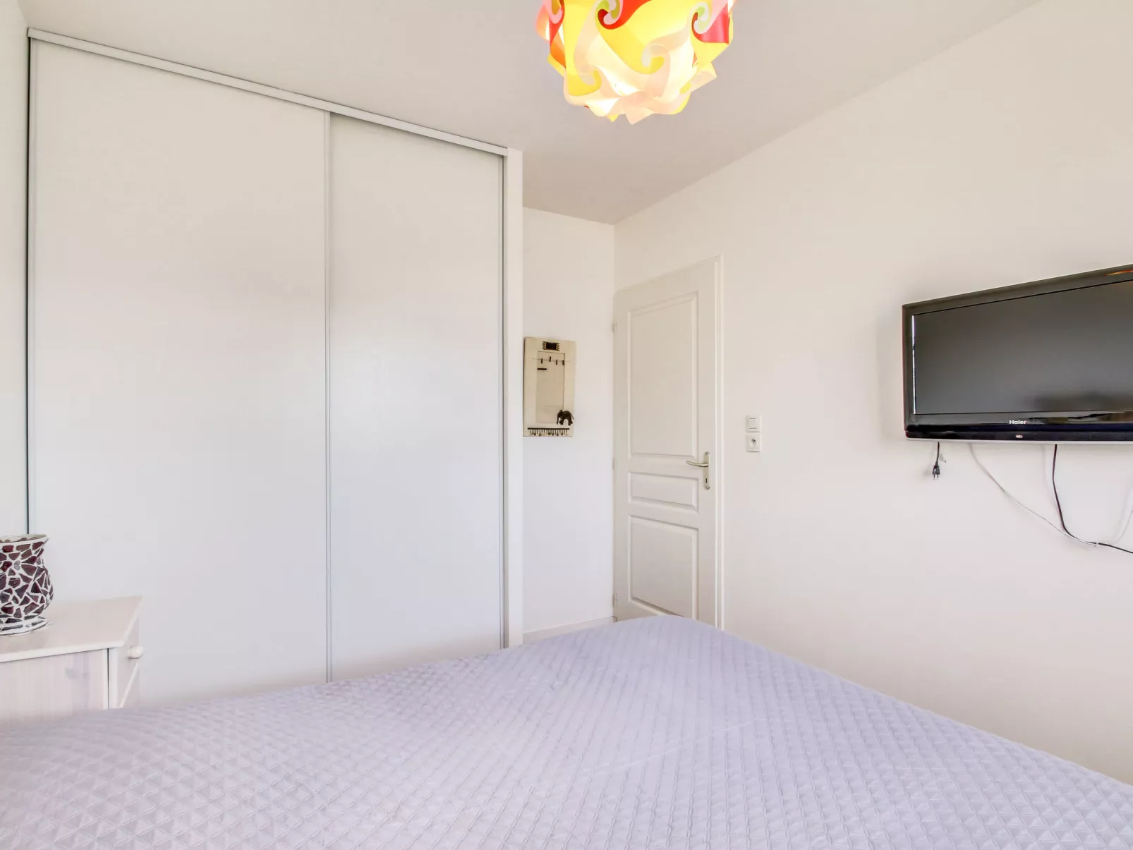 Clos Schuman-Inside