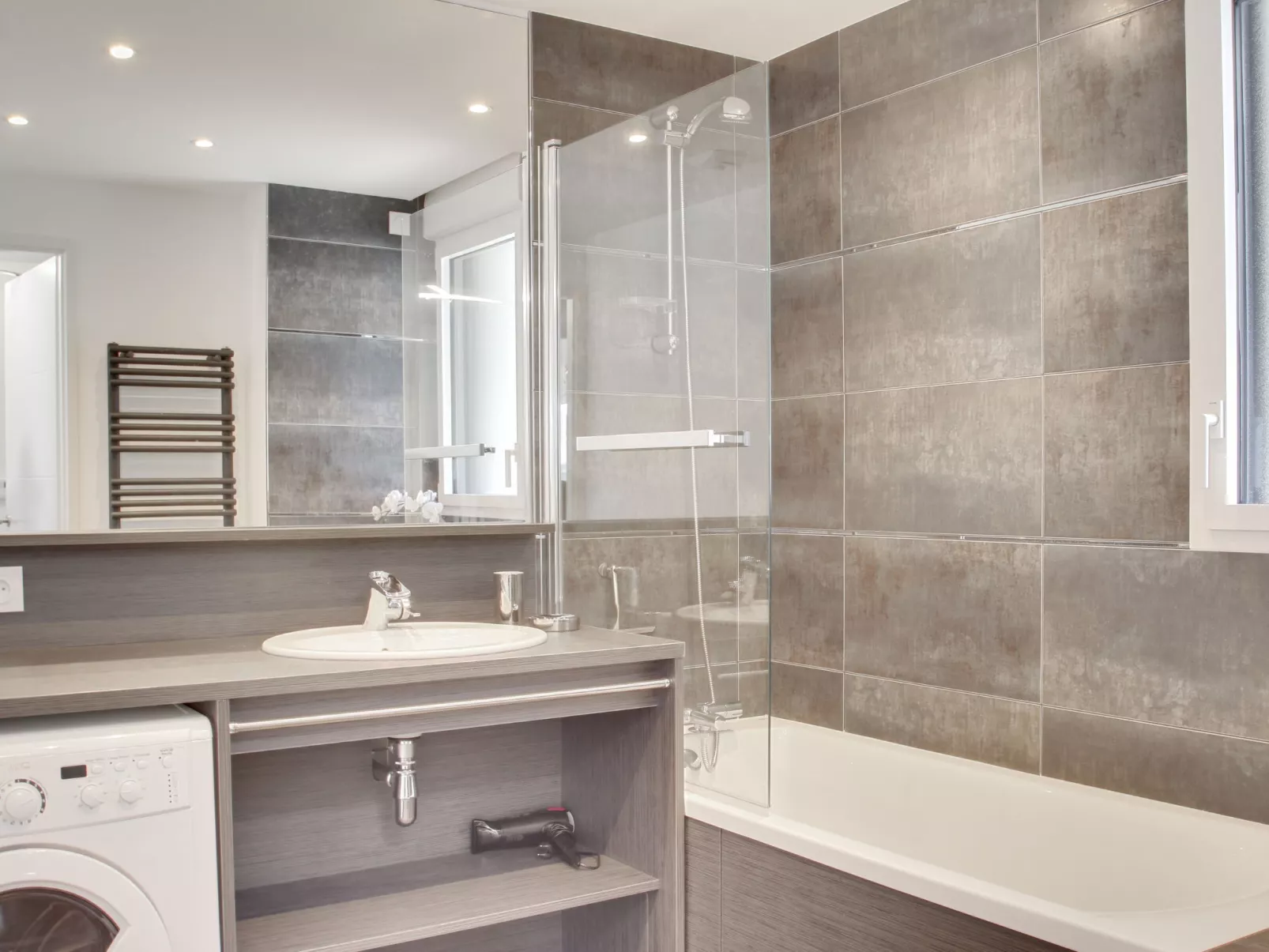 Domaine d'Augustin Apt B01-Inside
