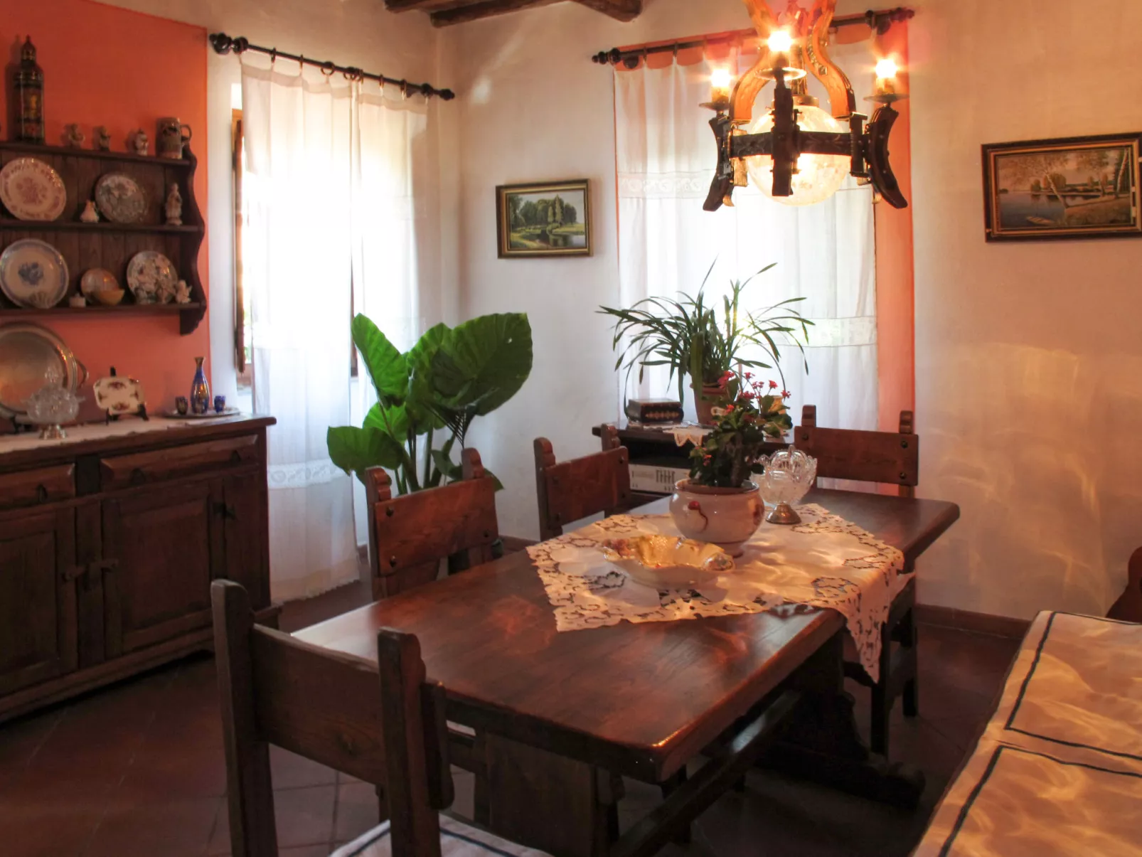 Agrifoglio-Inside