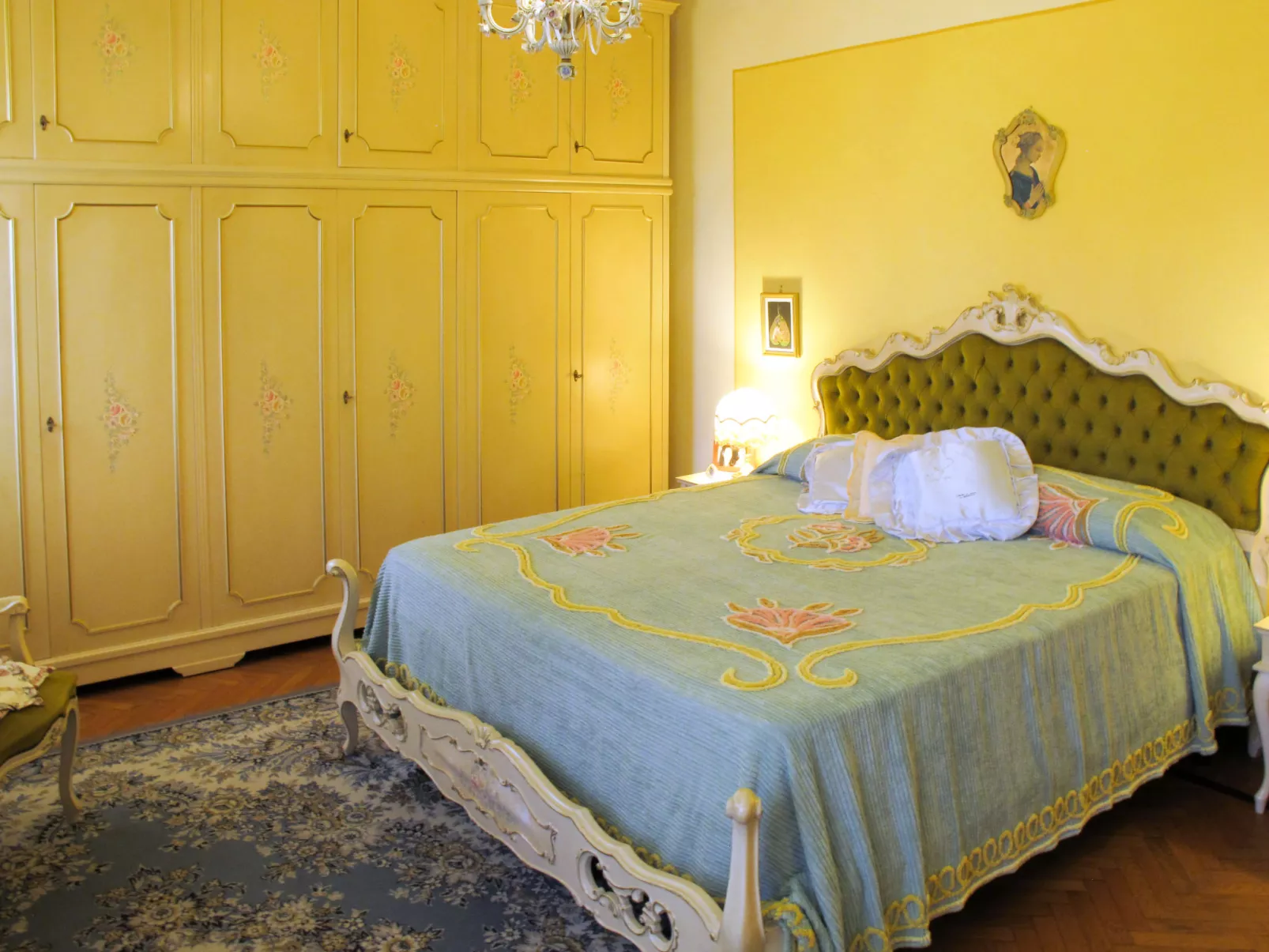 Agrifoglio-Inside