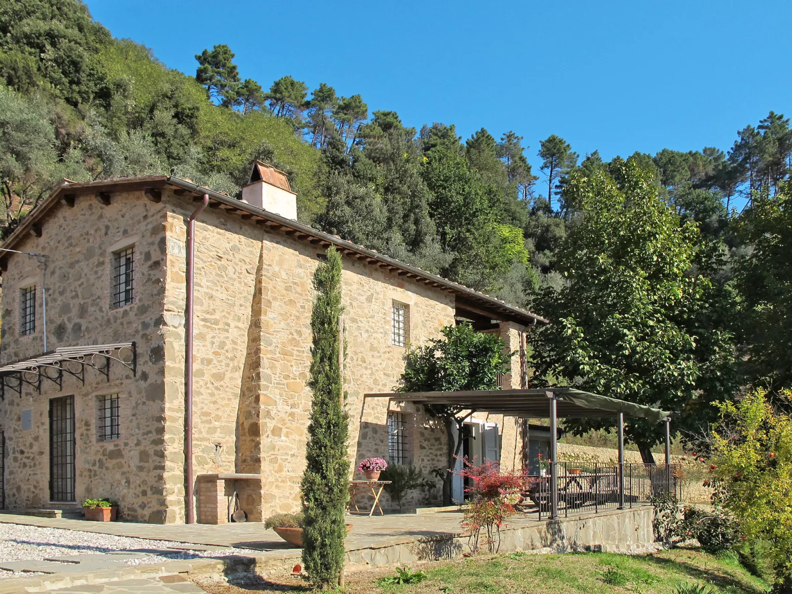  Noce-Dehors