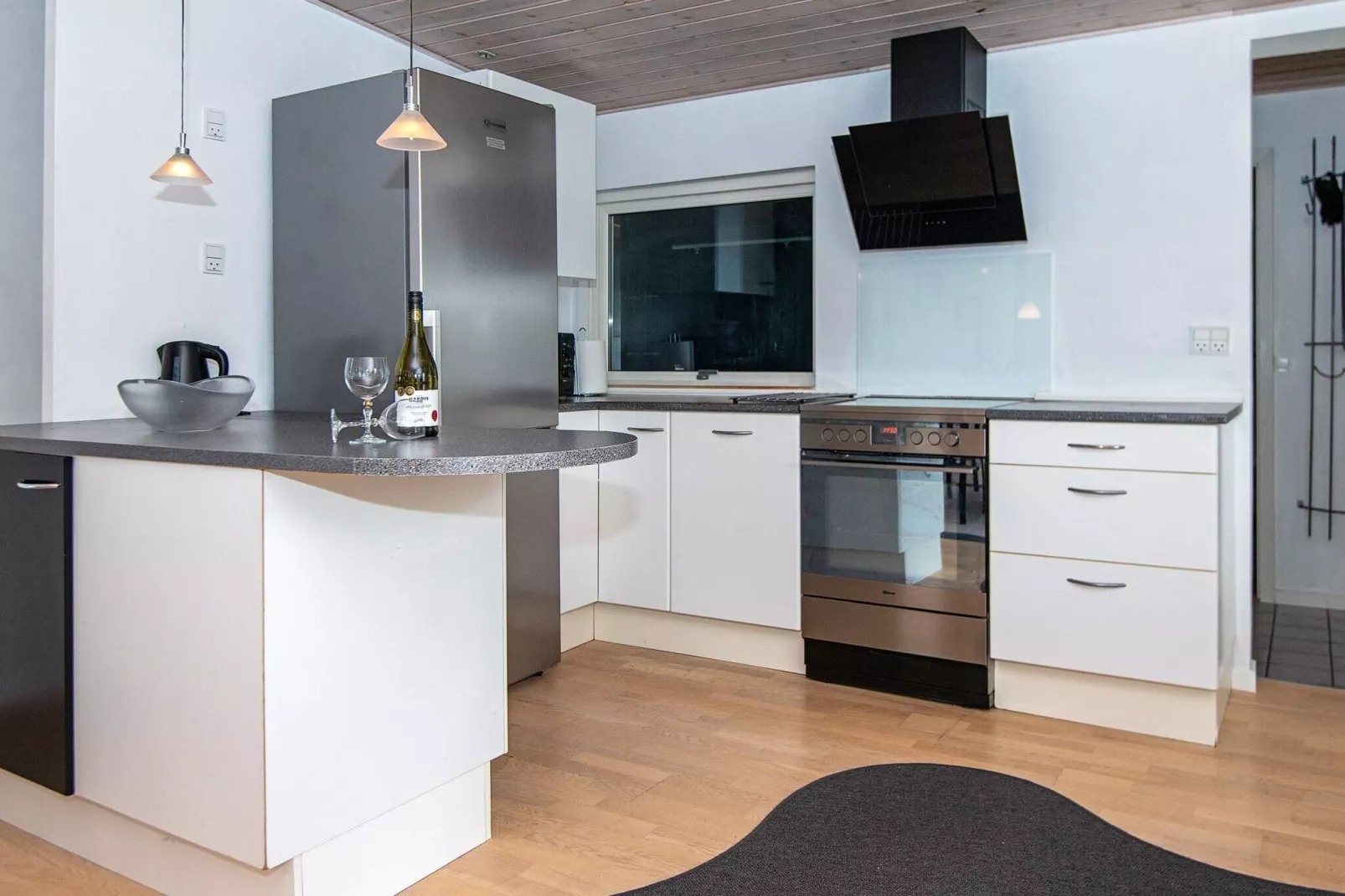 6 person holiday home in Grenaa