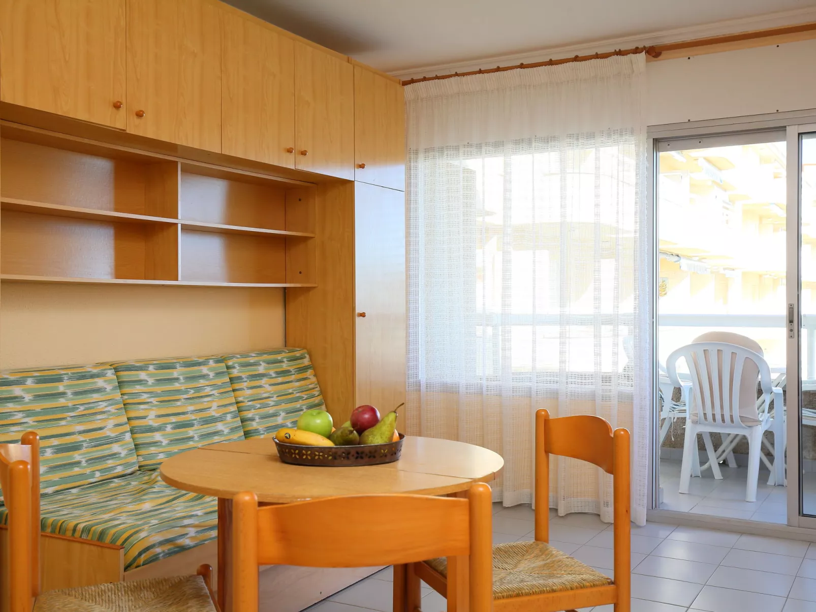 Residencial Manureva II-Drinnen