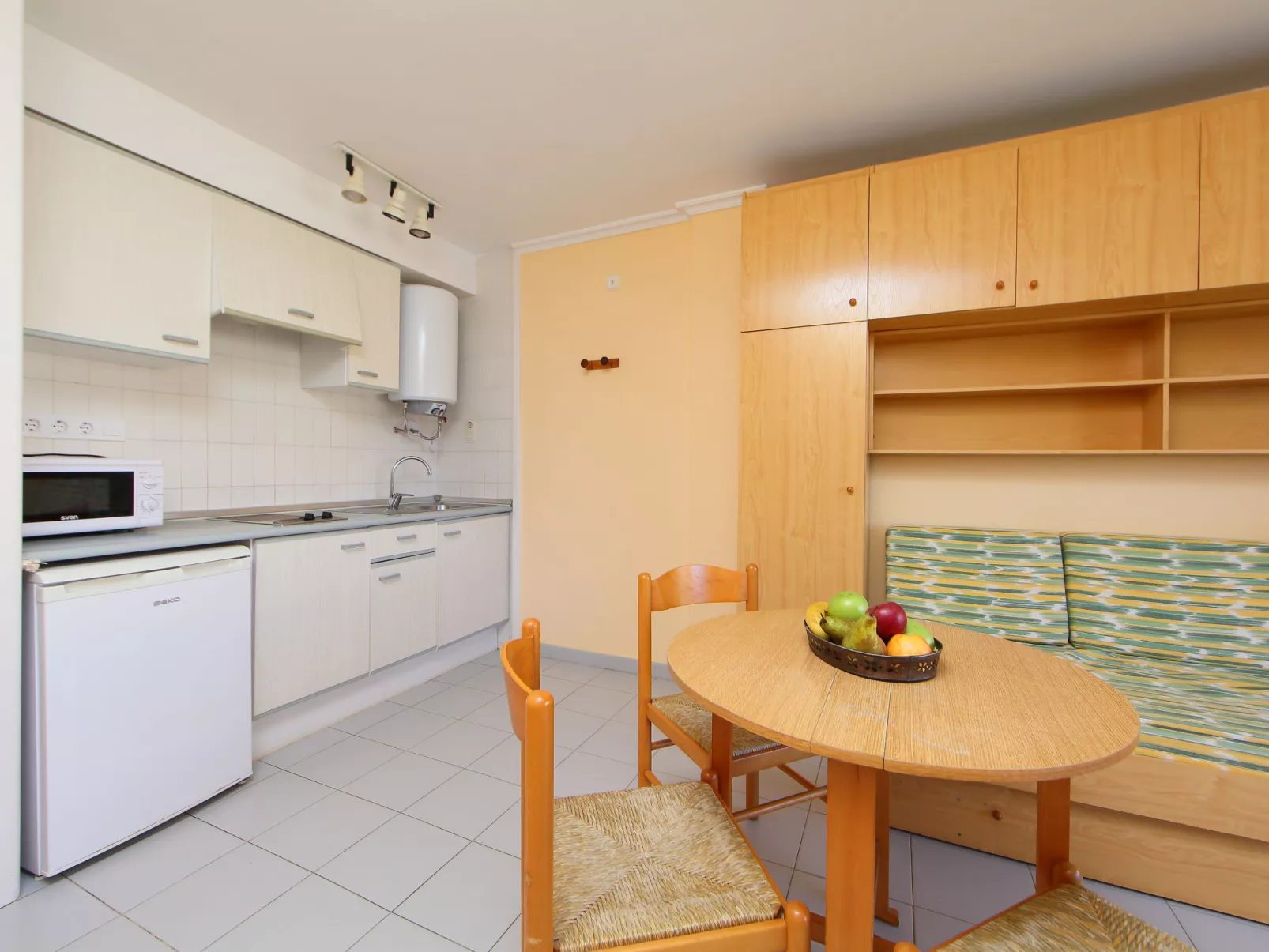 Residencial Manureva II-Drinnen