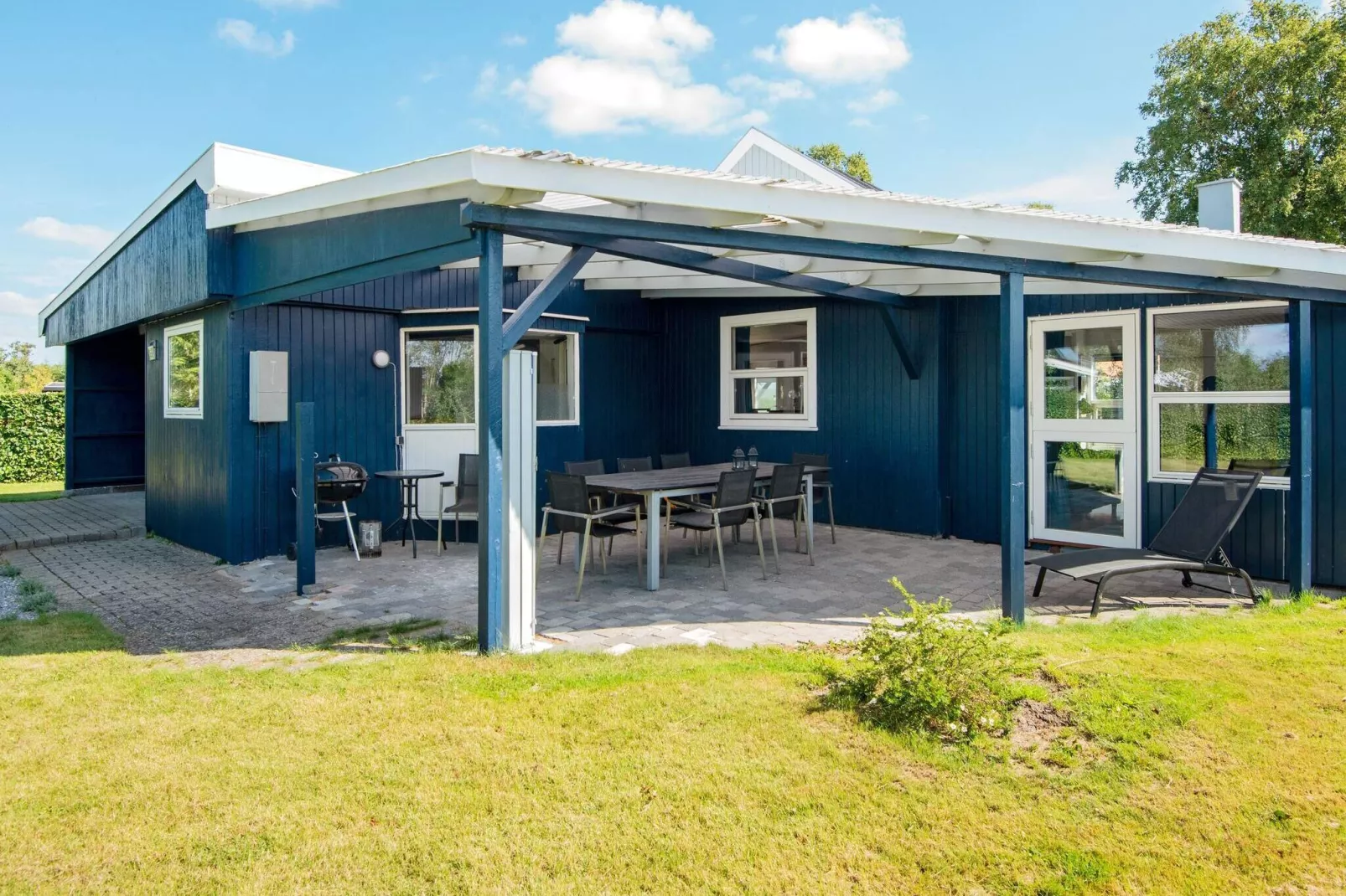 6 person holiday home in Grenaa
