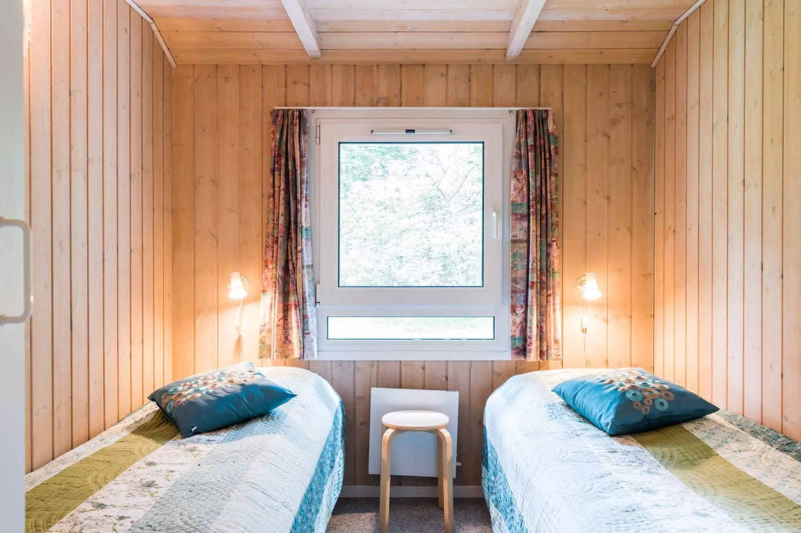 6 person holiday home in Saltum-Indoor