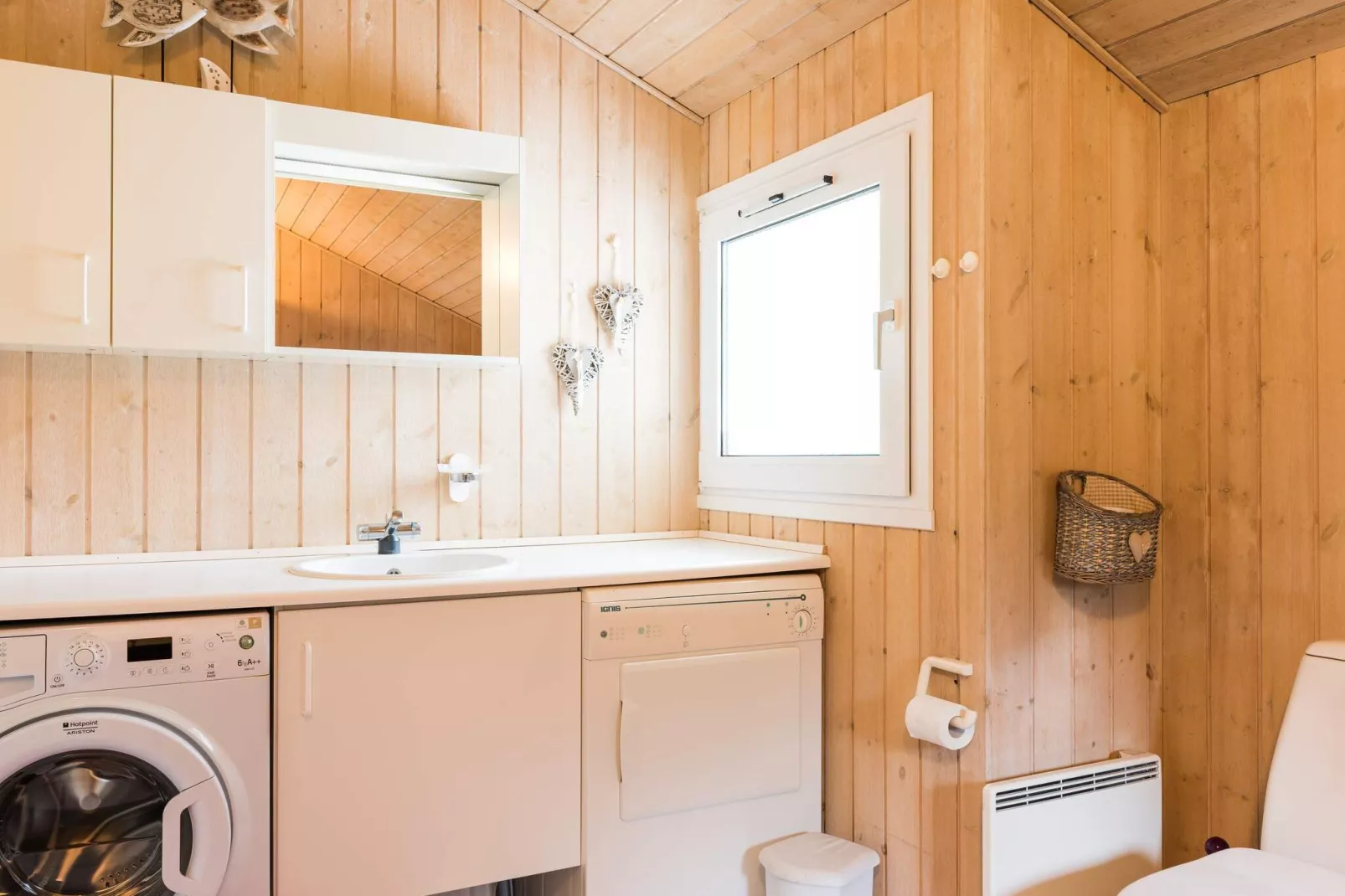 6 person holiday home in Saltum-Indoor