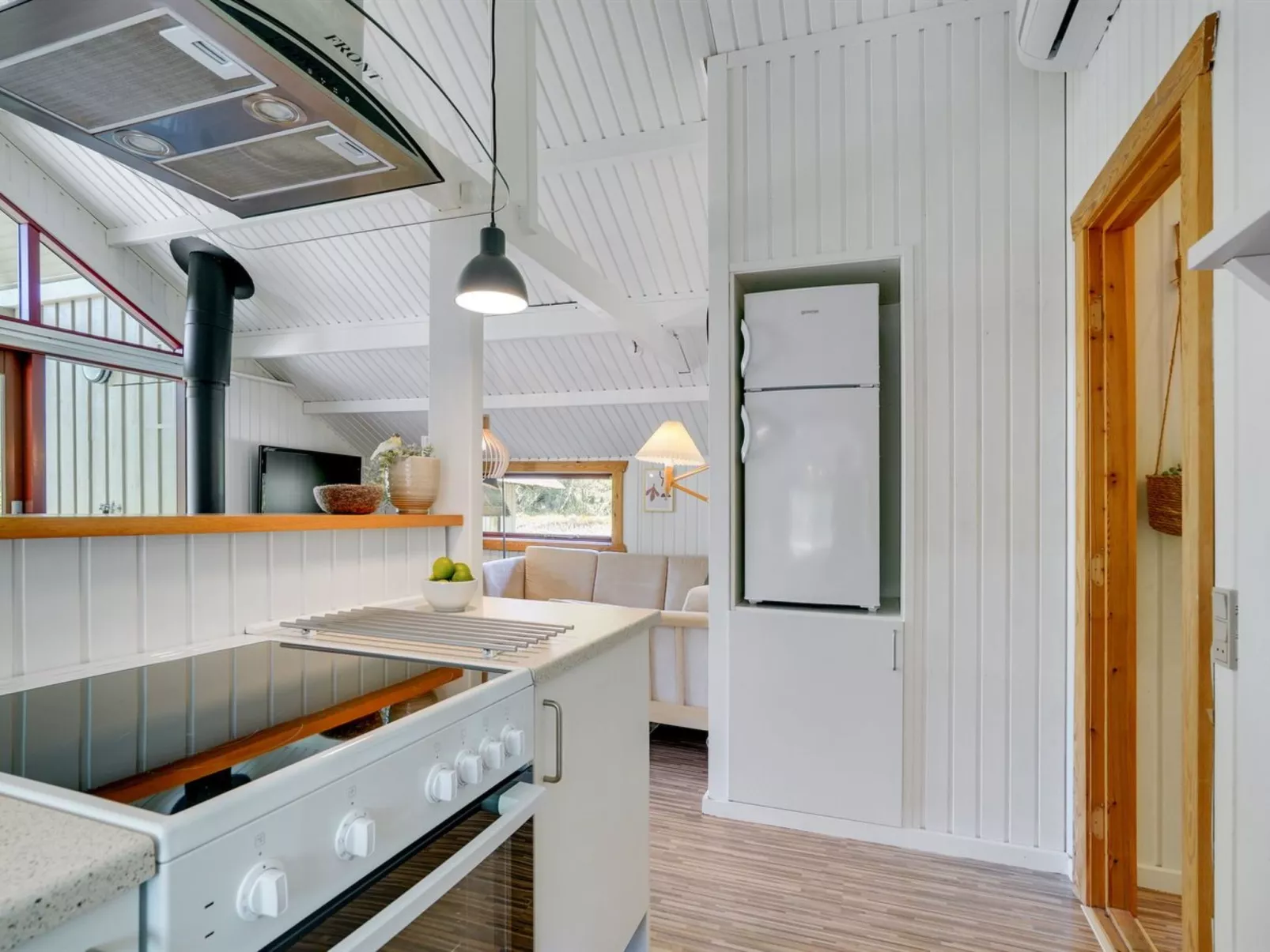 "Aghwith" - 1.2km from the sea-Inside