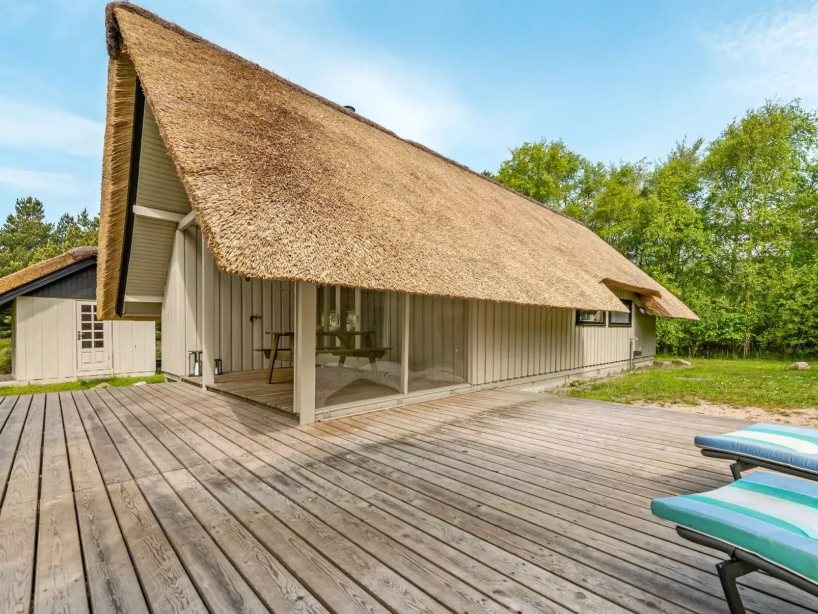 "Aghwith" - 1.2km from the sea-Outside