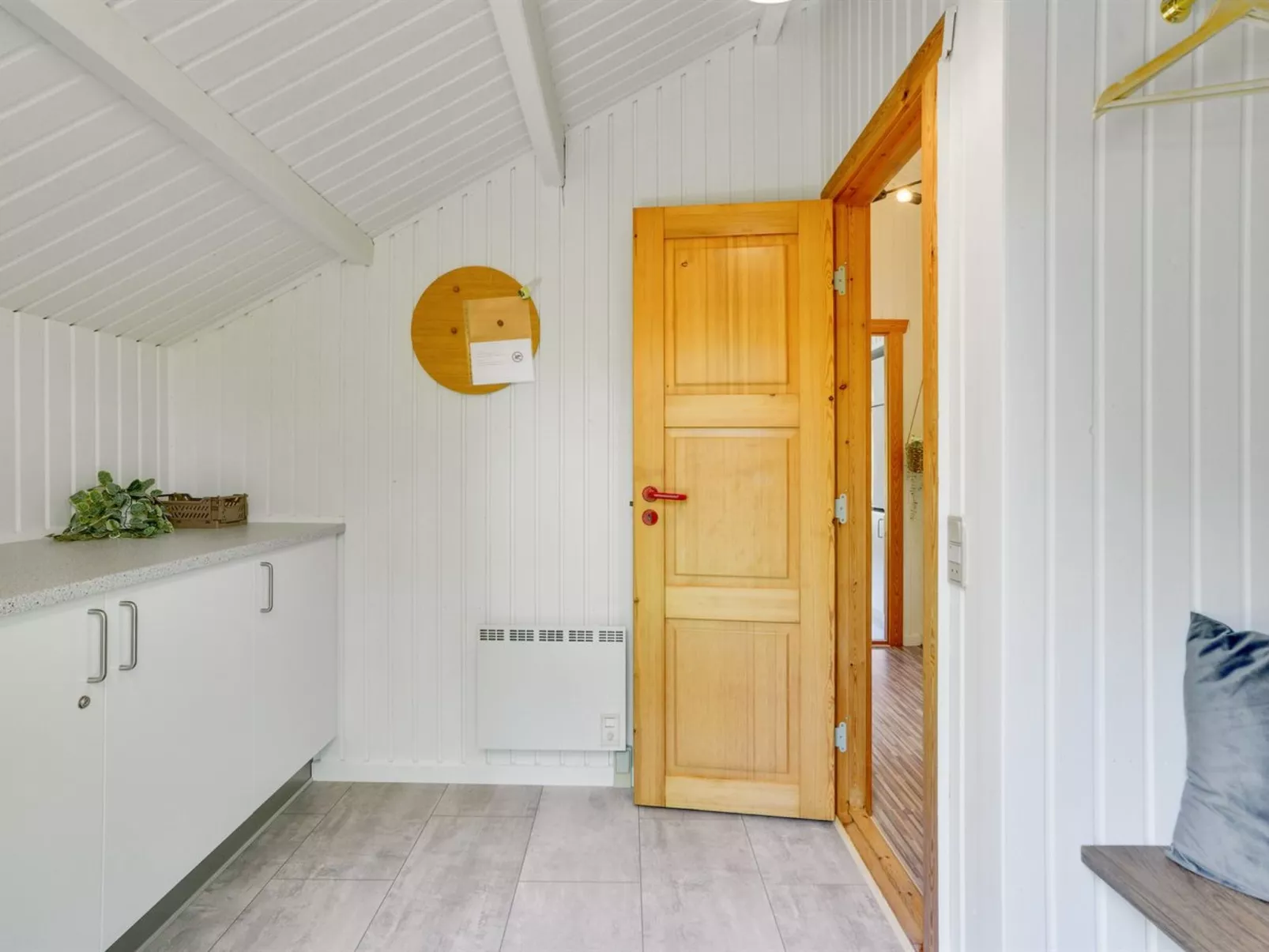 "Aghwith" - 1.2km from the sea-Inside