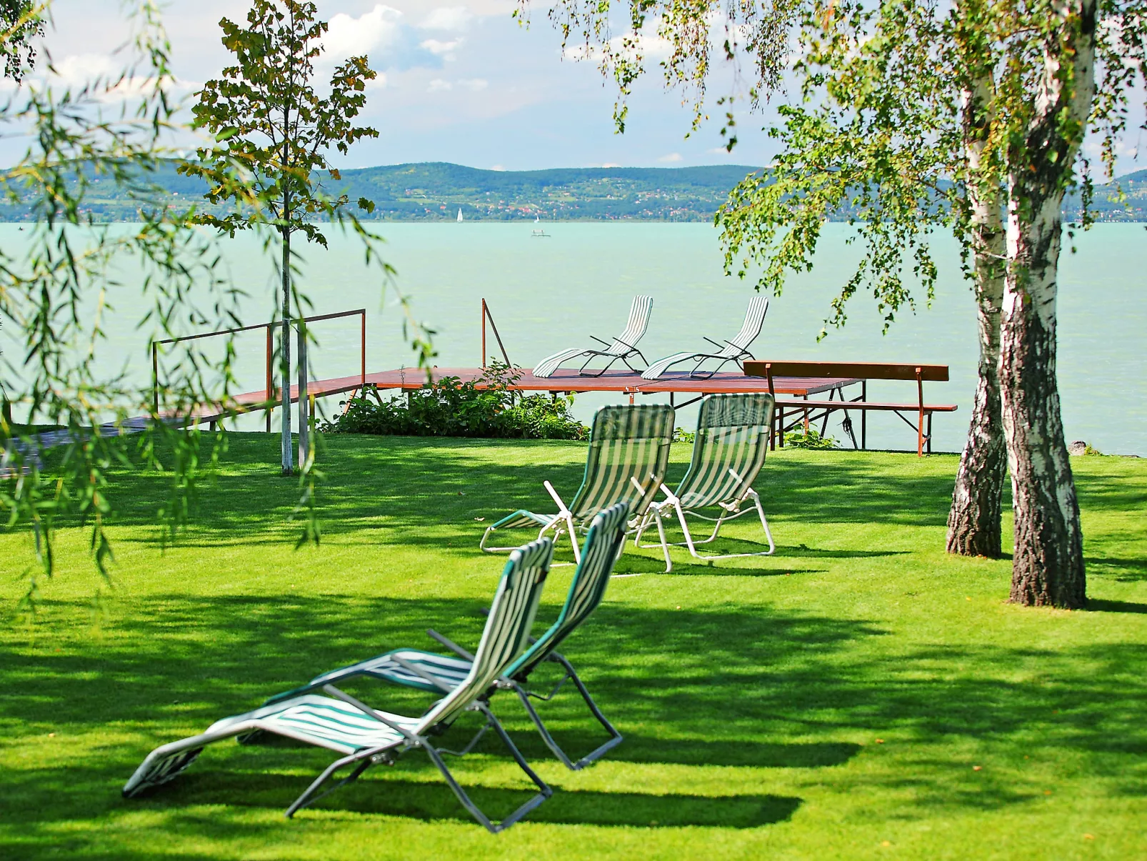 Lakefront 1-Outside