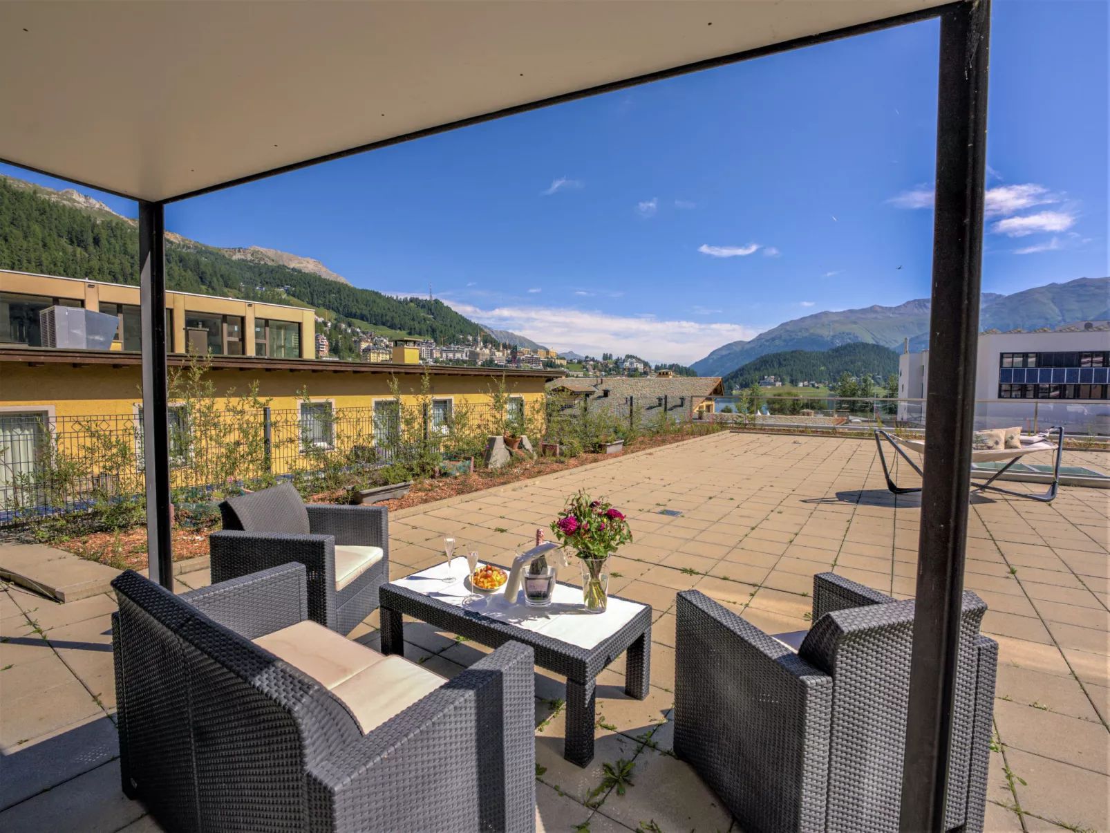 Chesa Piz Padella - St. Moritz-Outside