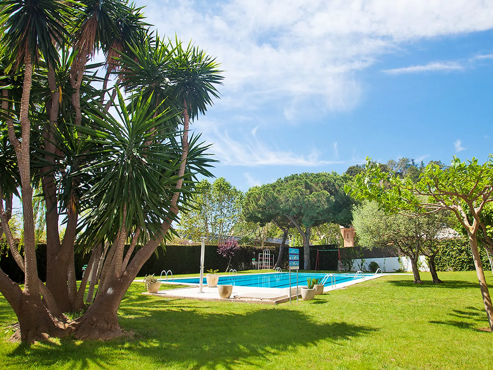 Edificio Blanqueries-Outside