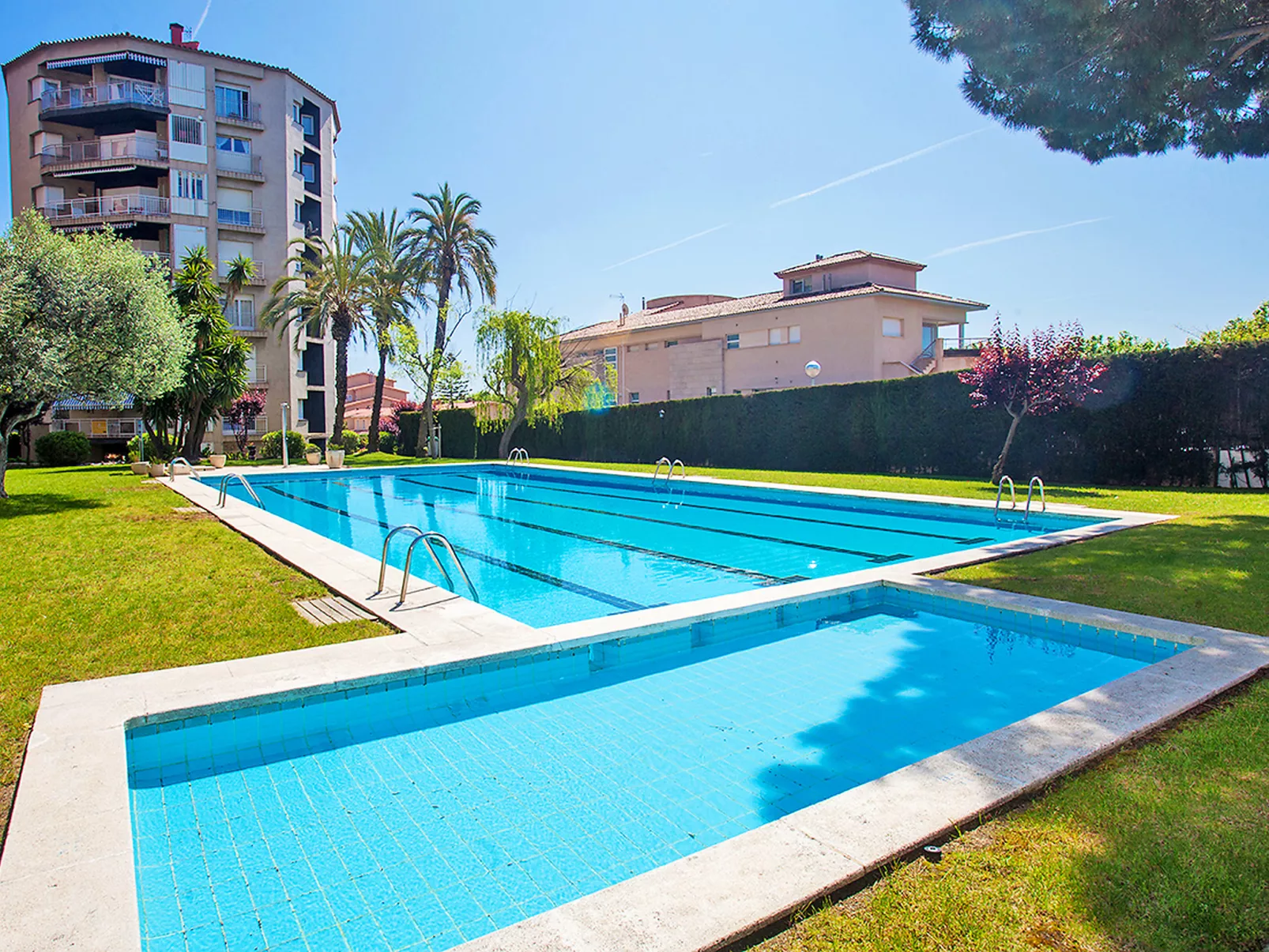 Edificio Blanqueries-Outside