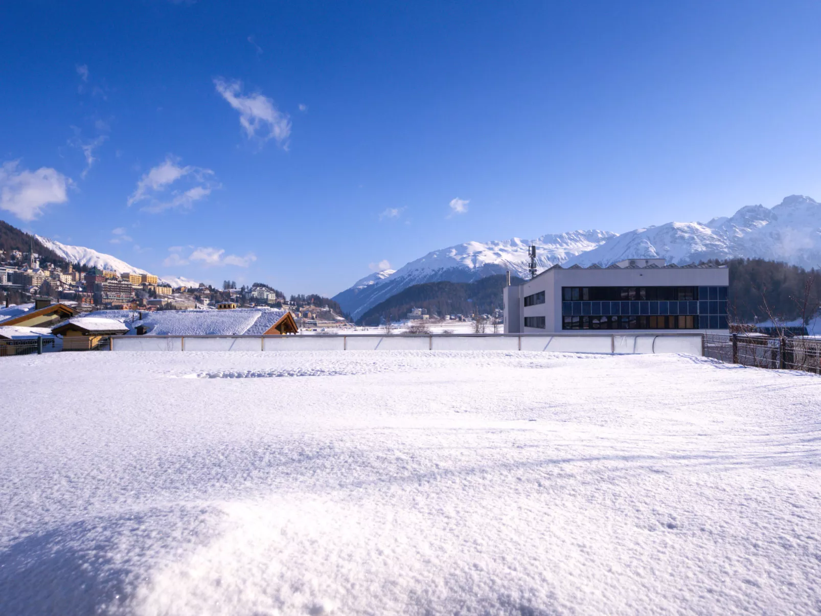 Chesa Piz Mezdi - St. Moritz-Outside