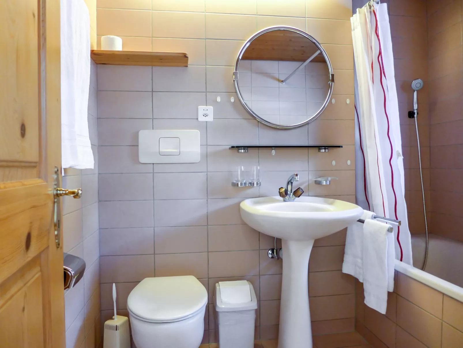 Chesa Maurus A12-Inside