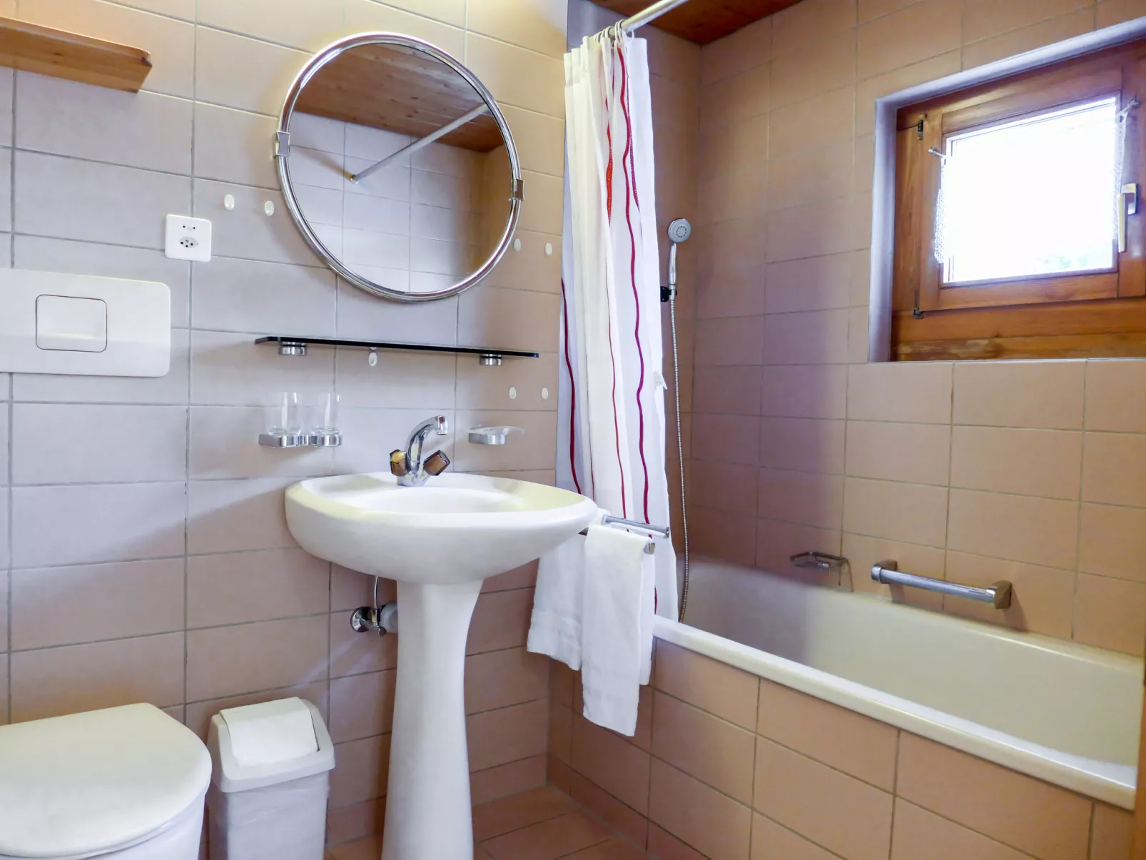 Chesa Maurus A12-Inside