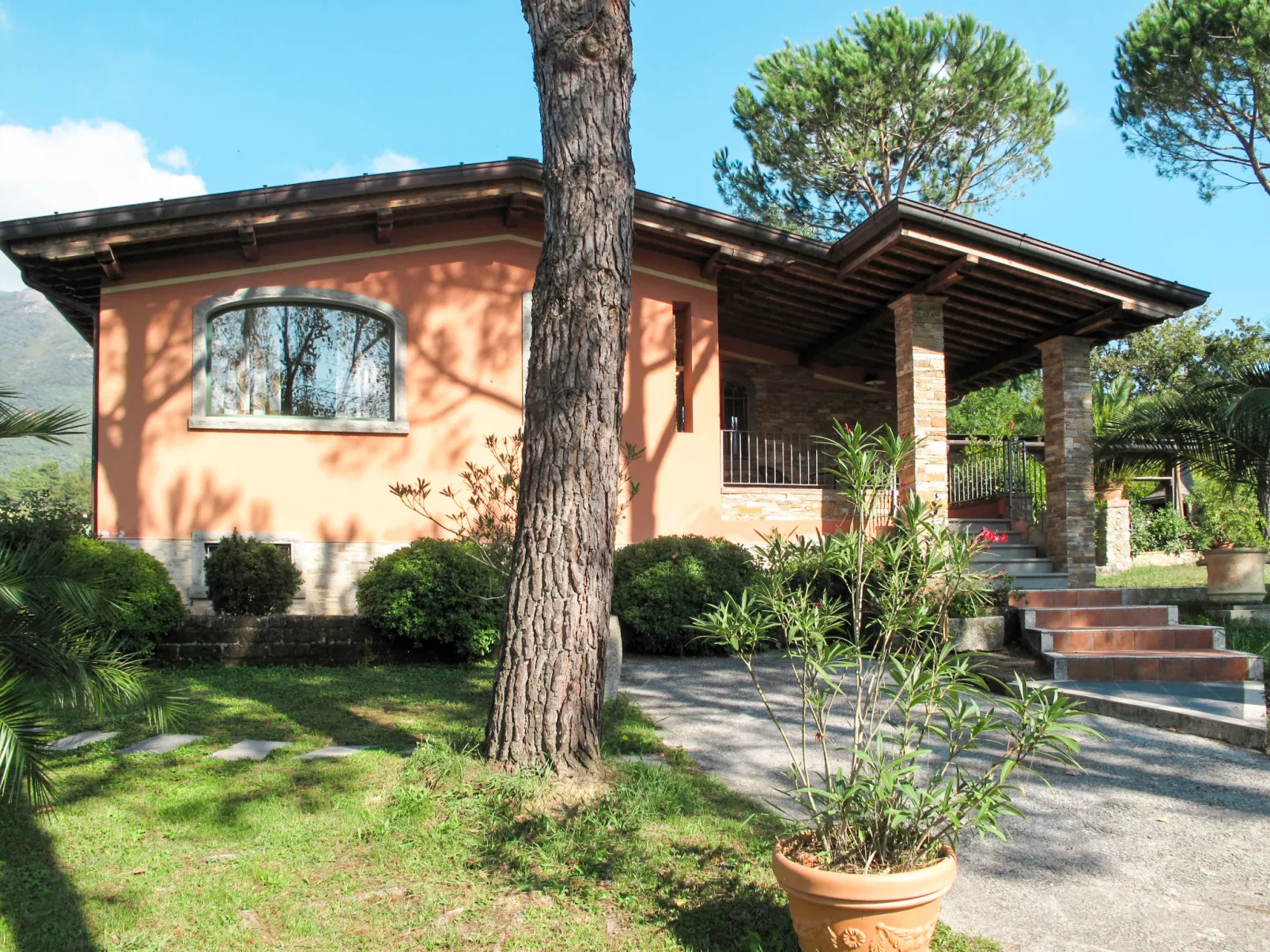 Versilia-Outside