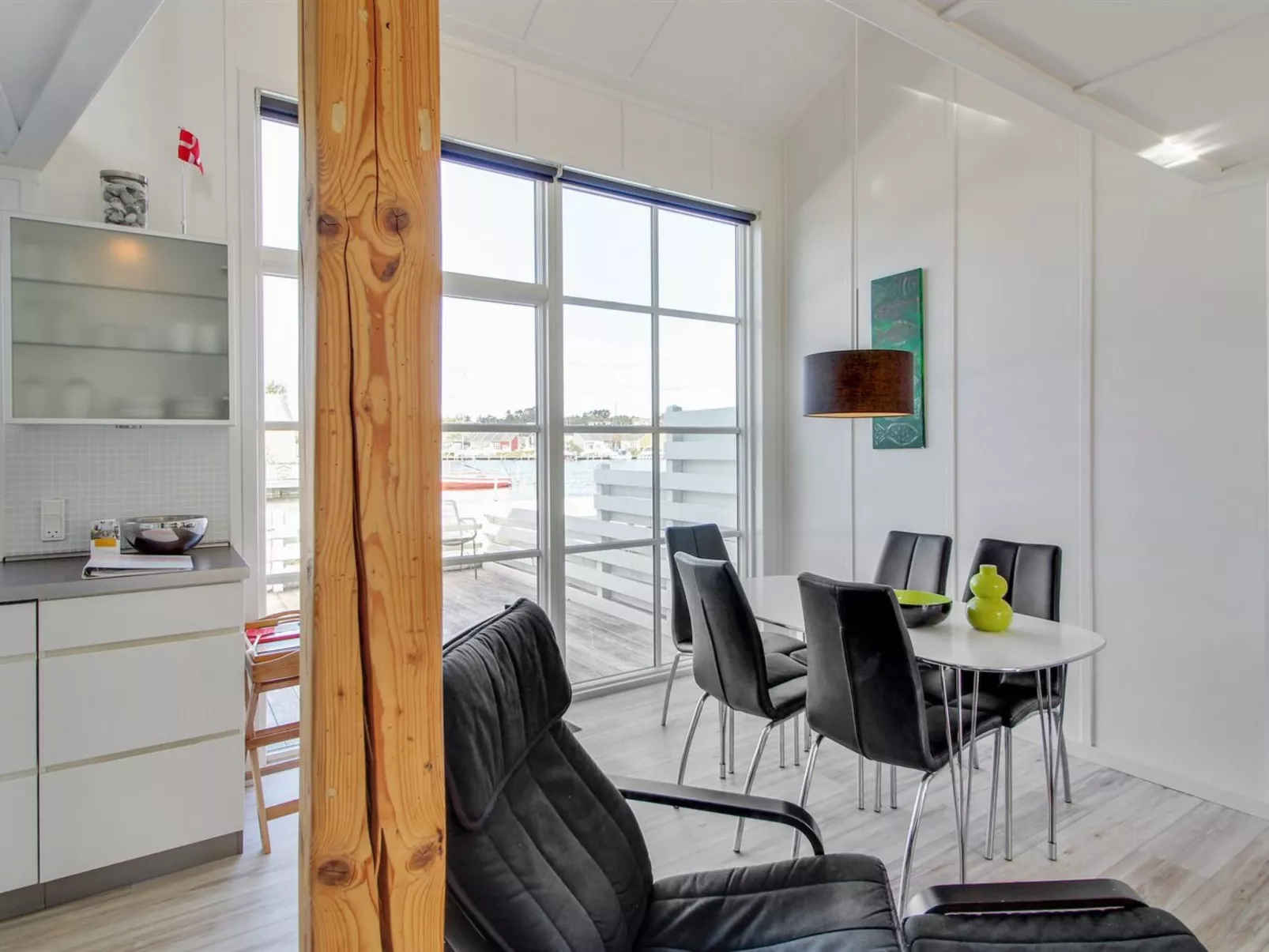 "Nalle" - 5m from the sea-Inside