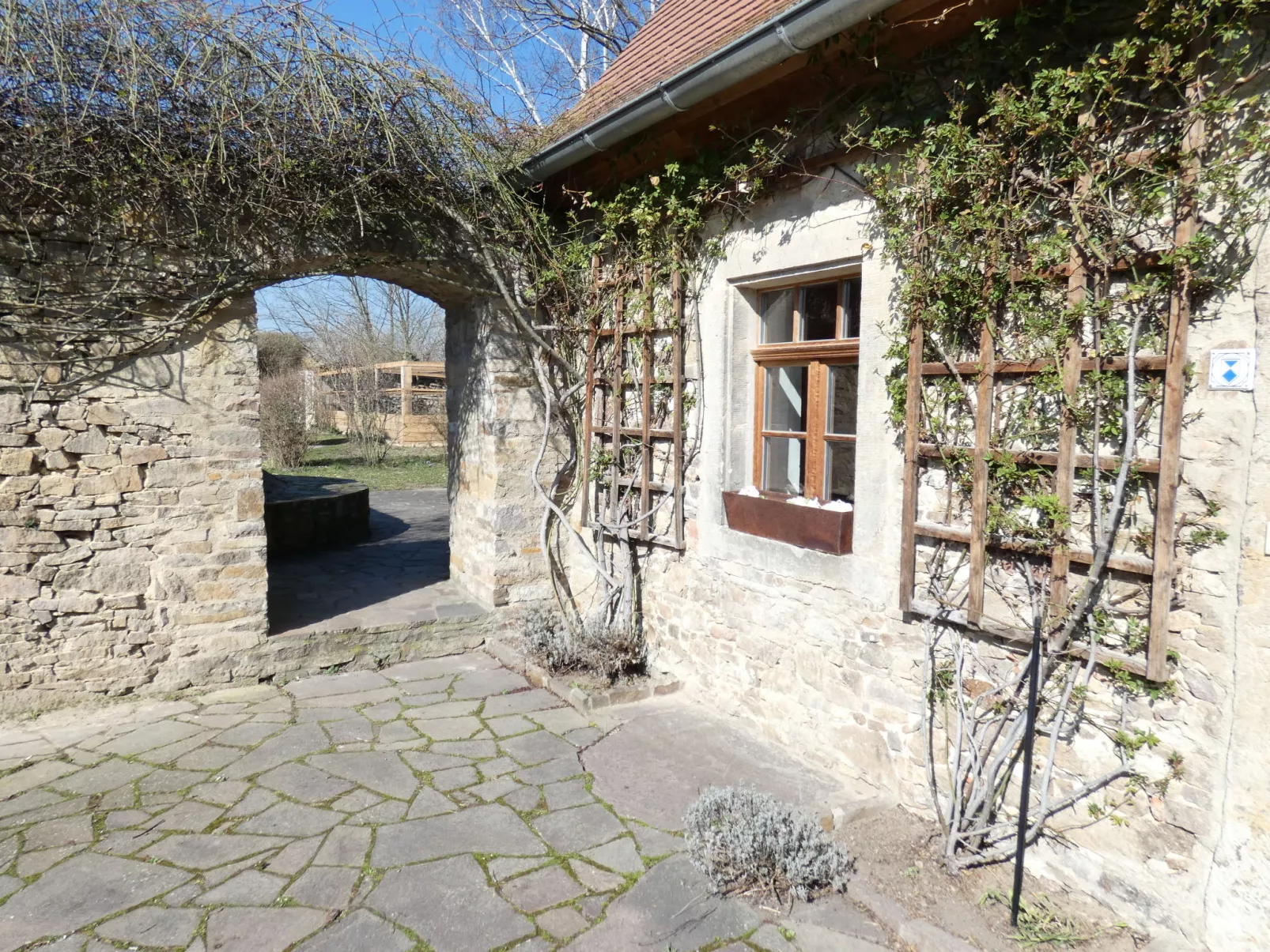 Rosencottage-Outside