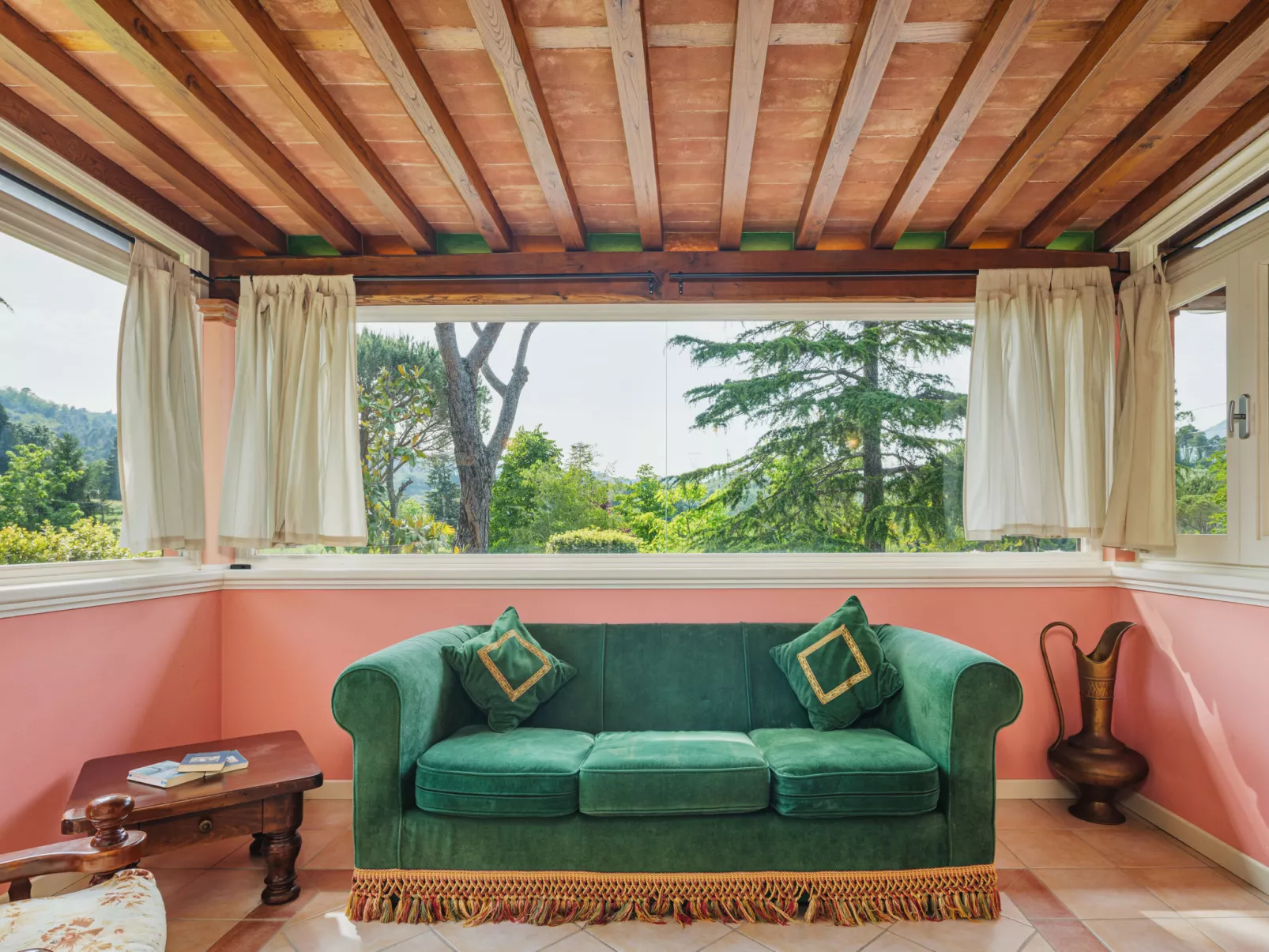 Verde Versilia-Inside