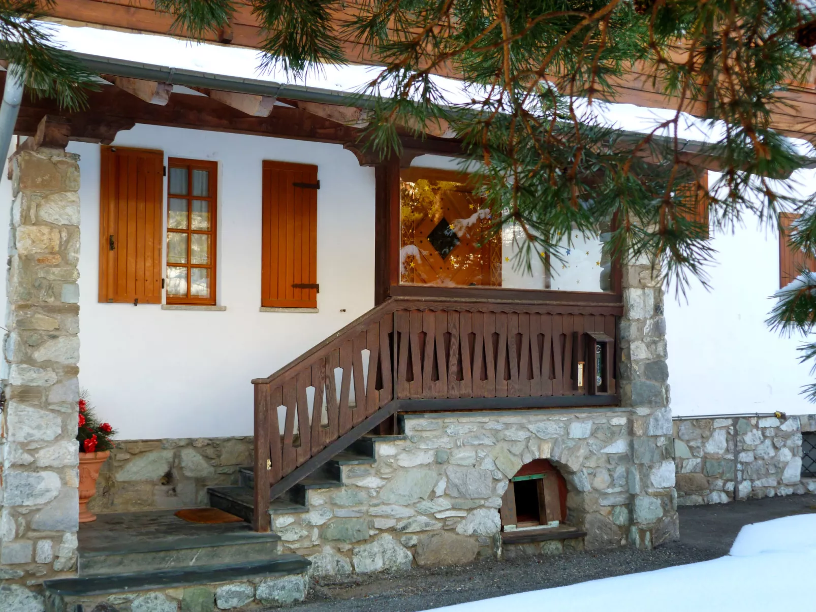 Aigle-Outside
