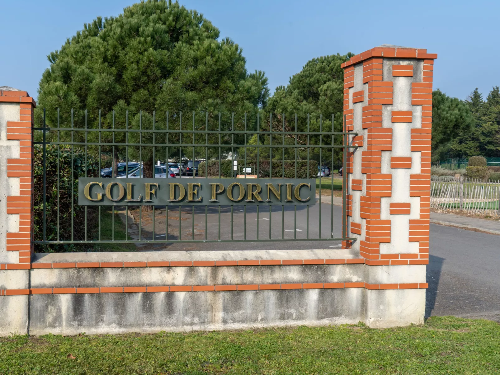 Le Hameau du Golf-Draußen