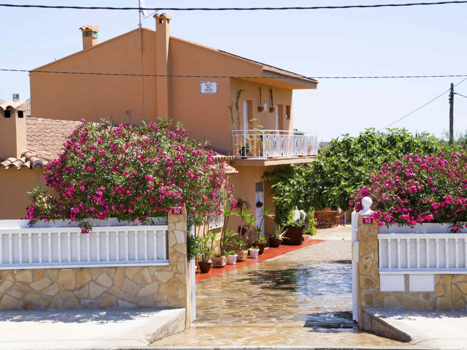 Masia del Mosso-Outside