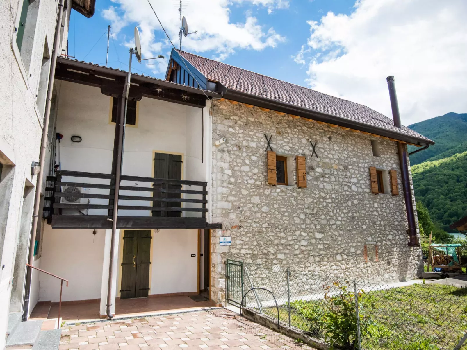 Albergo Diffuso - Cjasa de Barce-Draußen