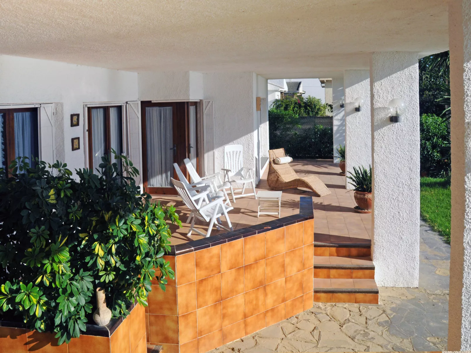 Urb.Maricel-Outside