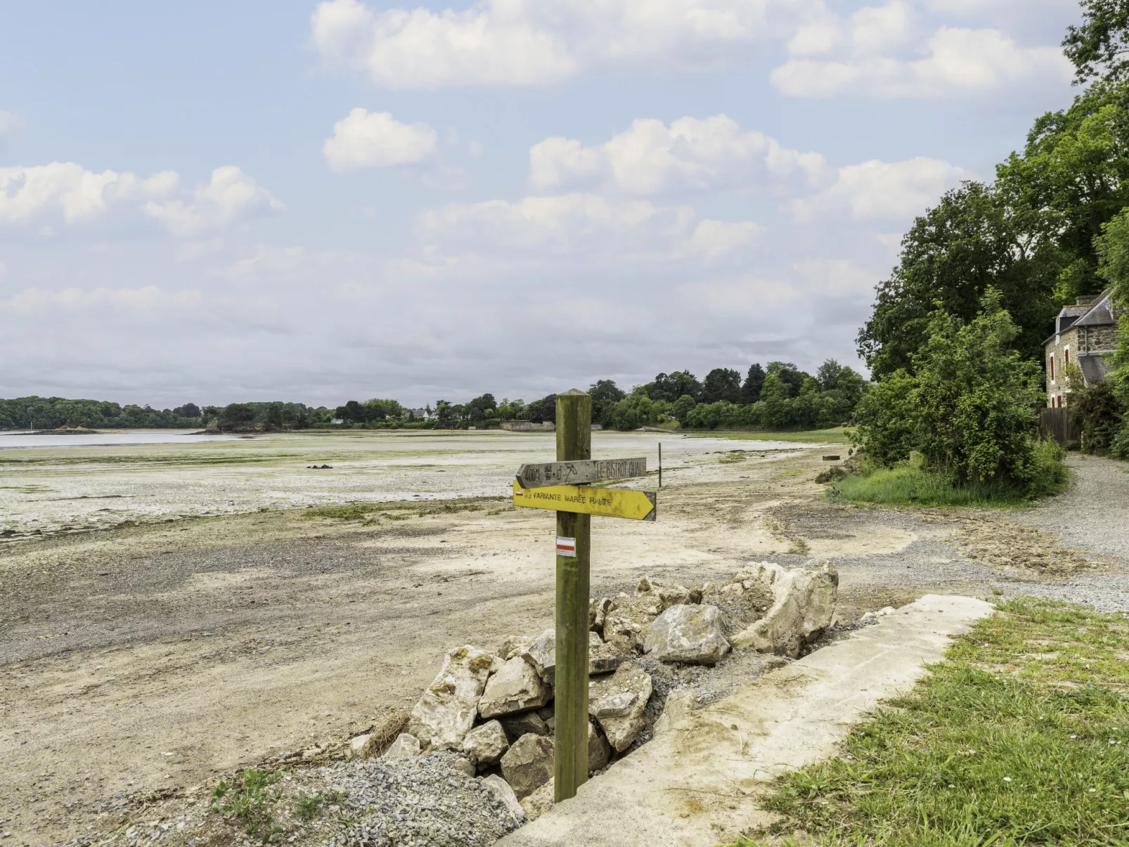 Les Genêts-Area